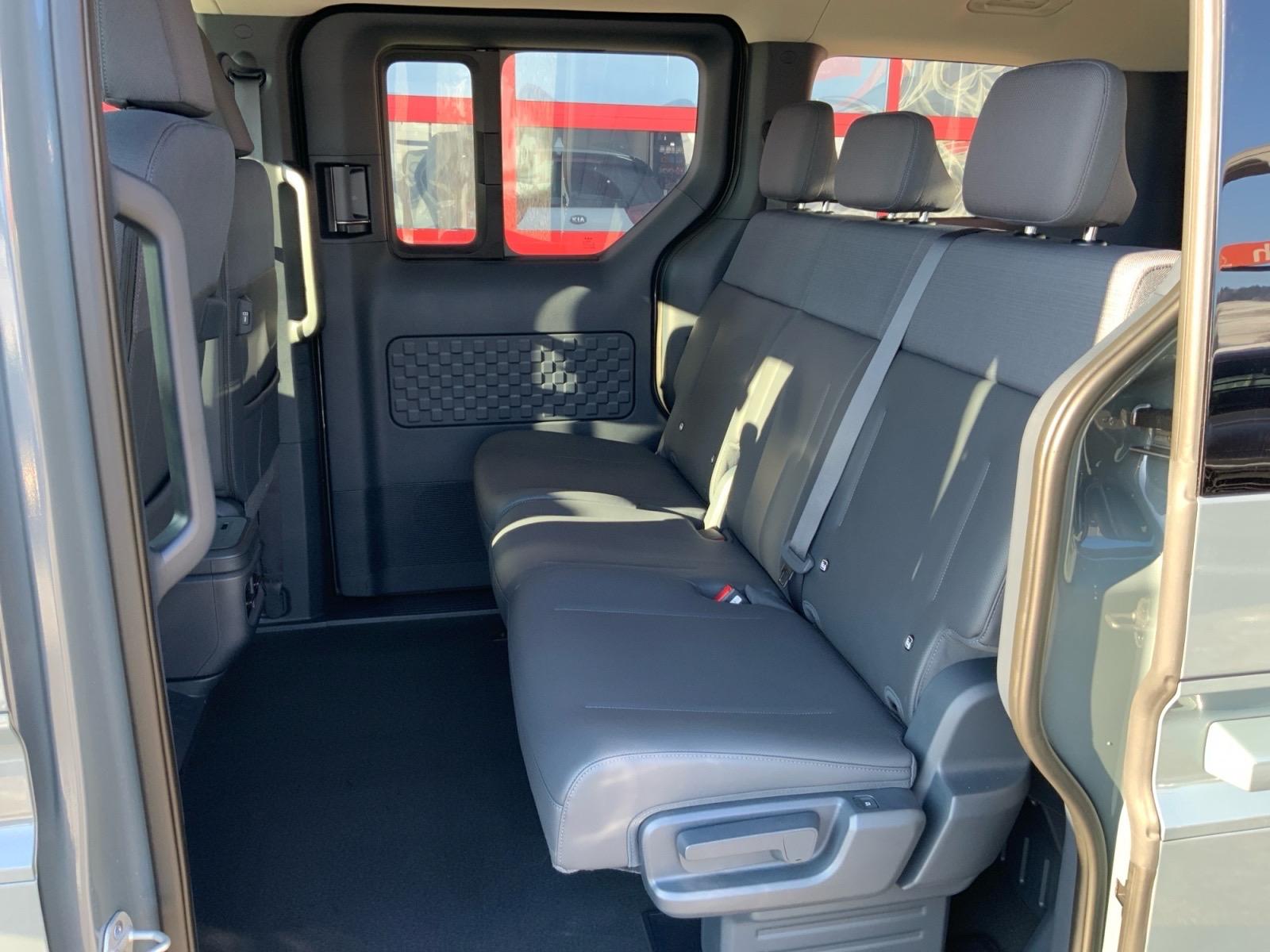 KIA PV5 Passenger 71.2 kWh Plus-image-6