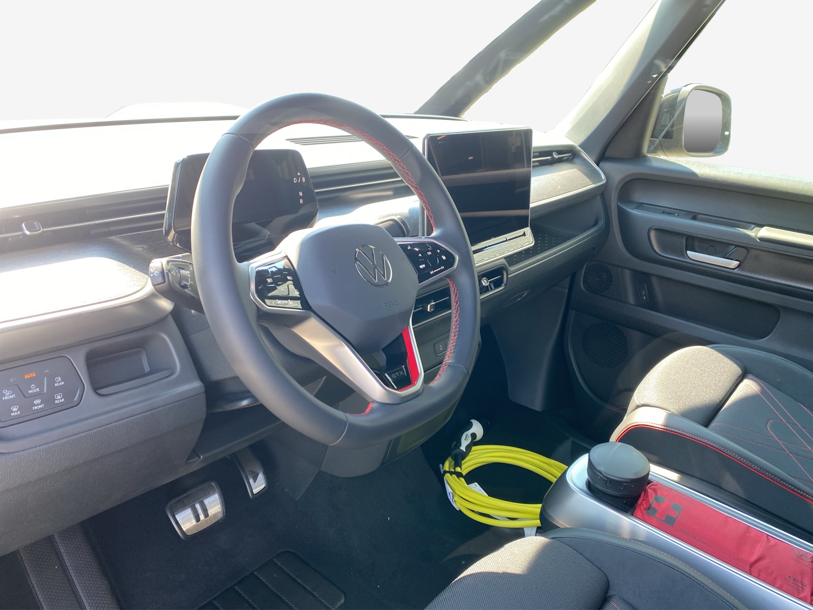 VW ID.Buzz LWB GTX 4 Motion-image-14