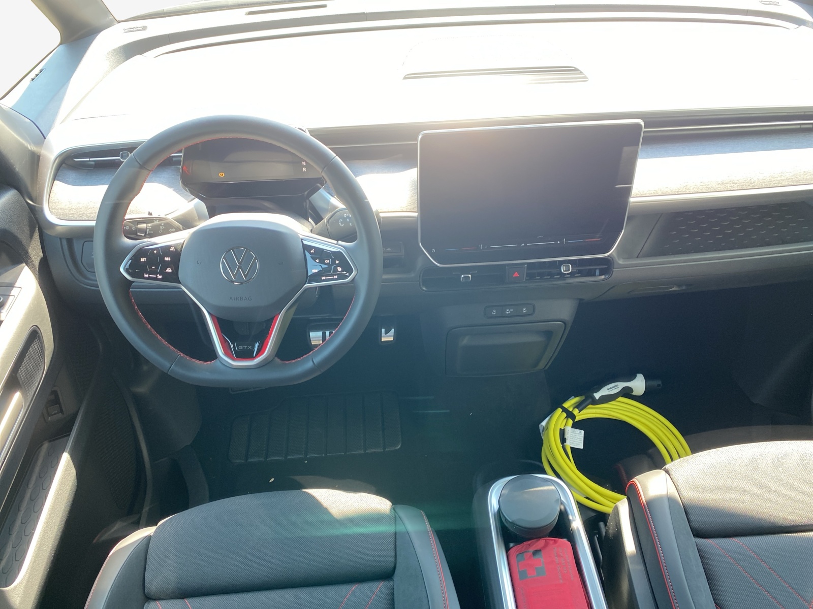 VW ID.Buzz LWB GTX 4 Motion-image-8