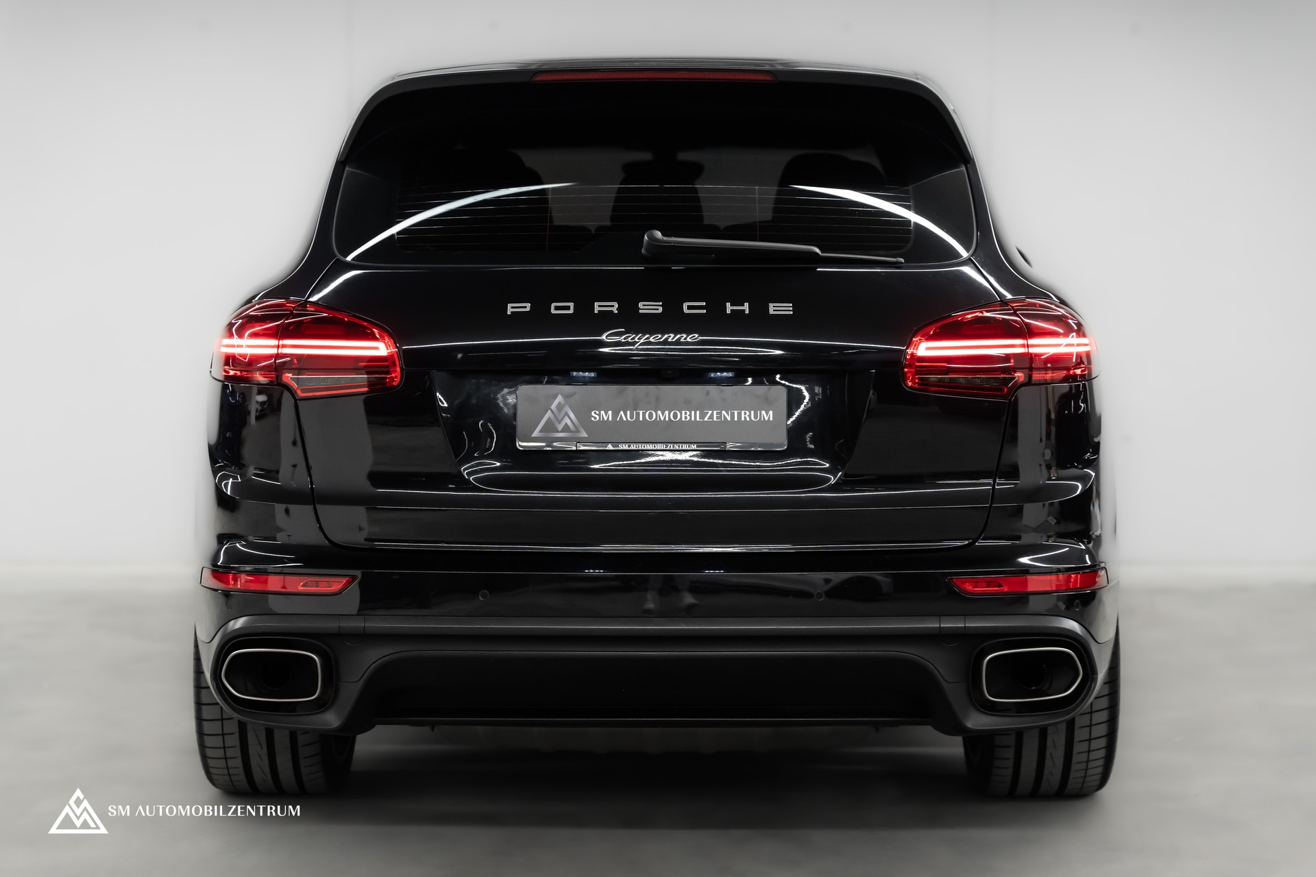 PORSCHE Cayenne Diesel / Bose / Luftfahrwerk / Rückfahrkamera-image-10