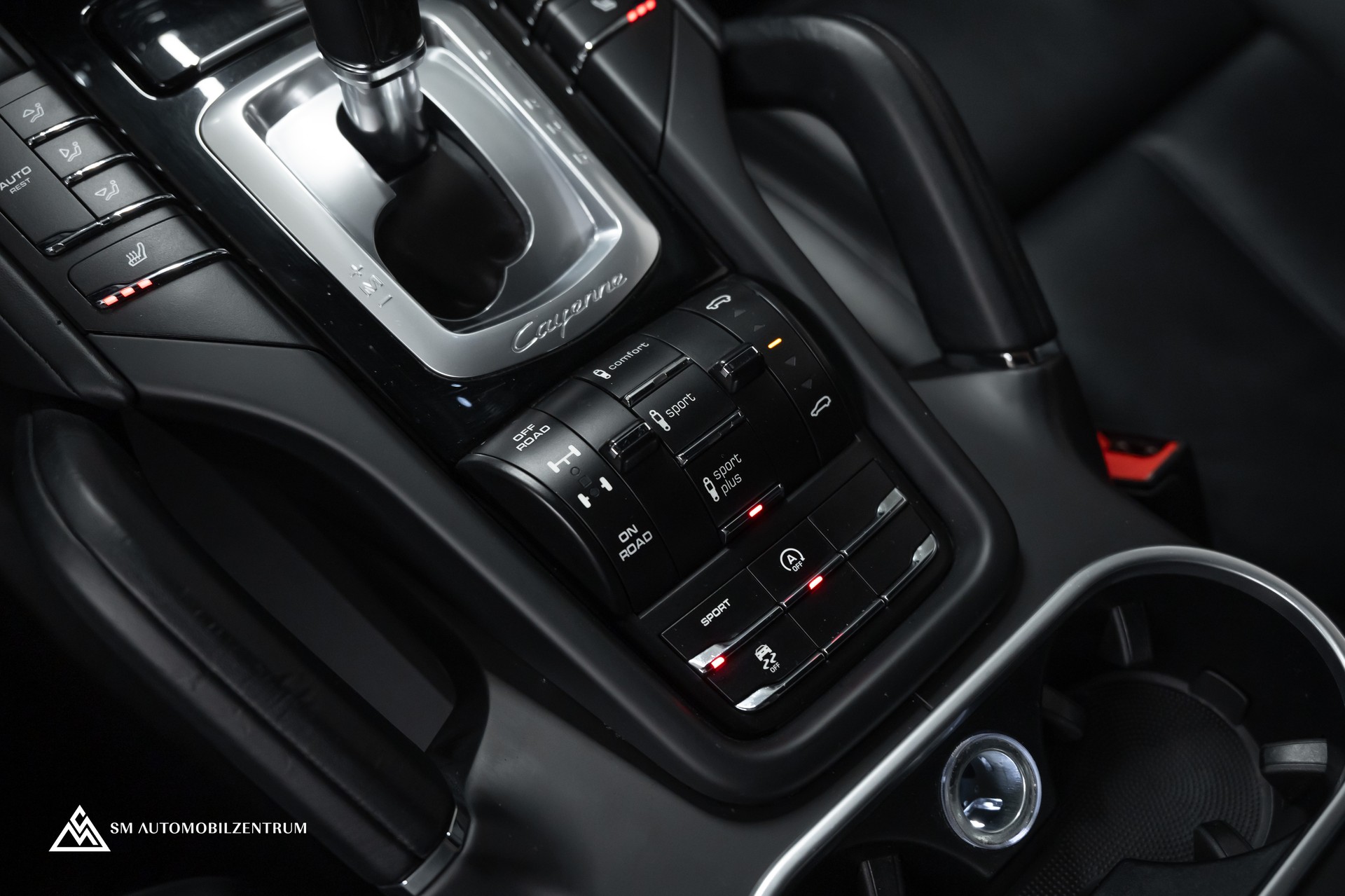 PORSCHE Cayenne Diesel / Bose / Luftfahrwerk / Rückfahrkamera-image-28
