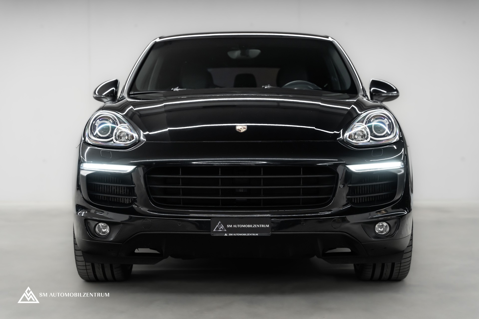 PORSCHE Cayenne Diesel / Bose / Luftfahrwerk / Rückfahrkamera-showroom-element-1