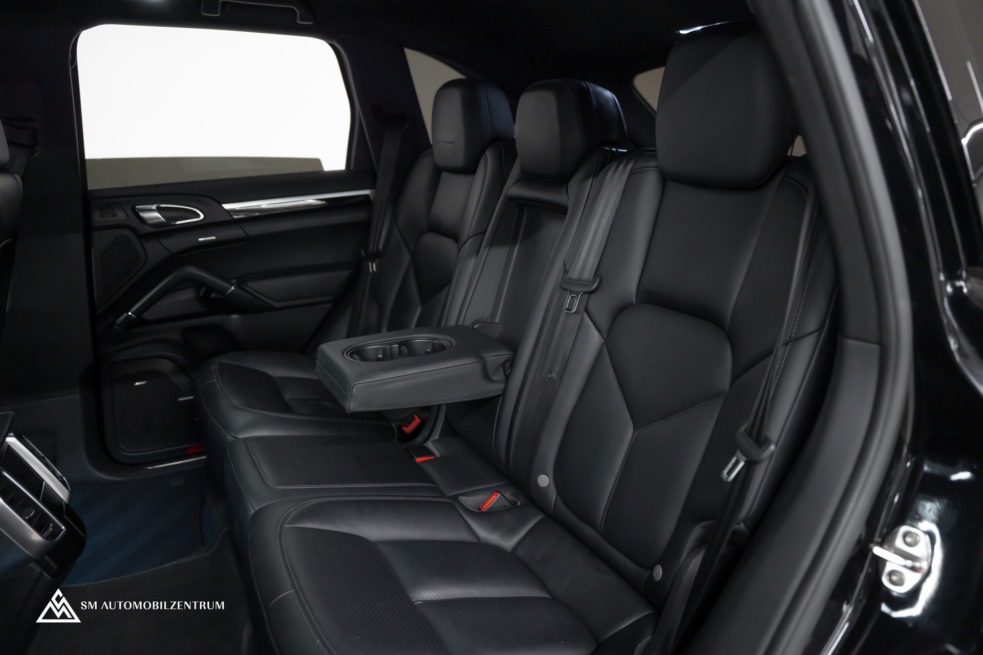 PORSCHE Cayenne Diesel / Bose / Luftfahrwerk / Rückfahrkamera-image-18