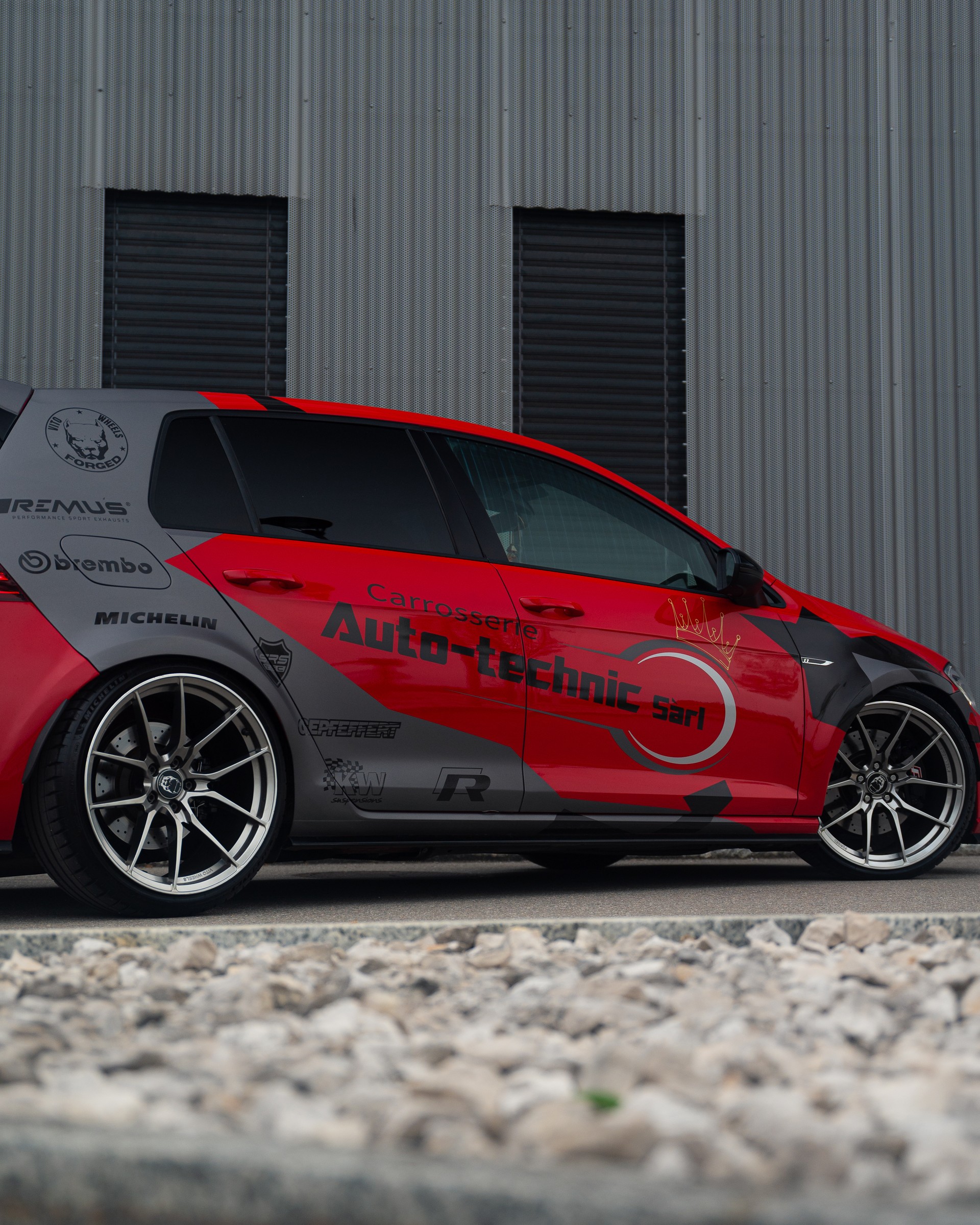 VW Golf 2.0 TSI R 4Motion DSG-image-1
