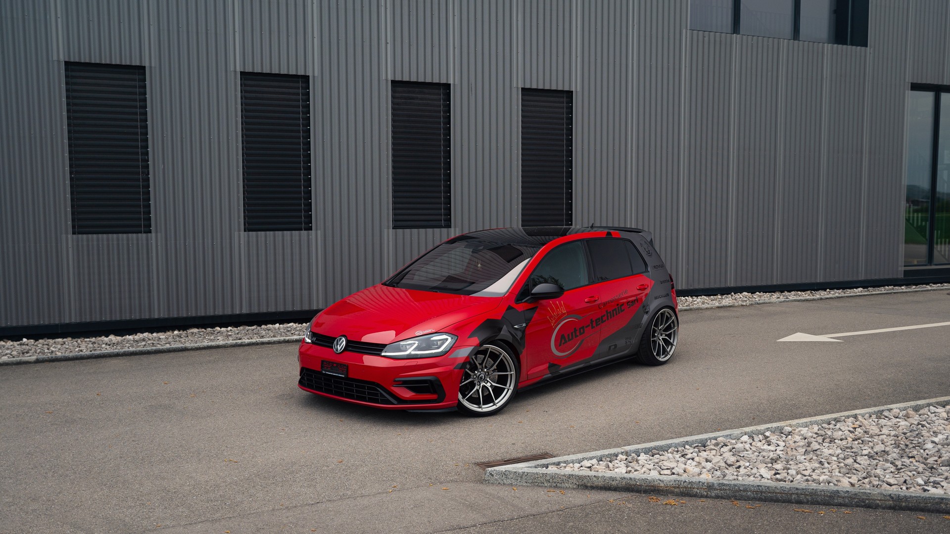 VW Golf 2.0 TSI R 4Motion DSG-image-0