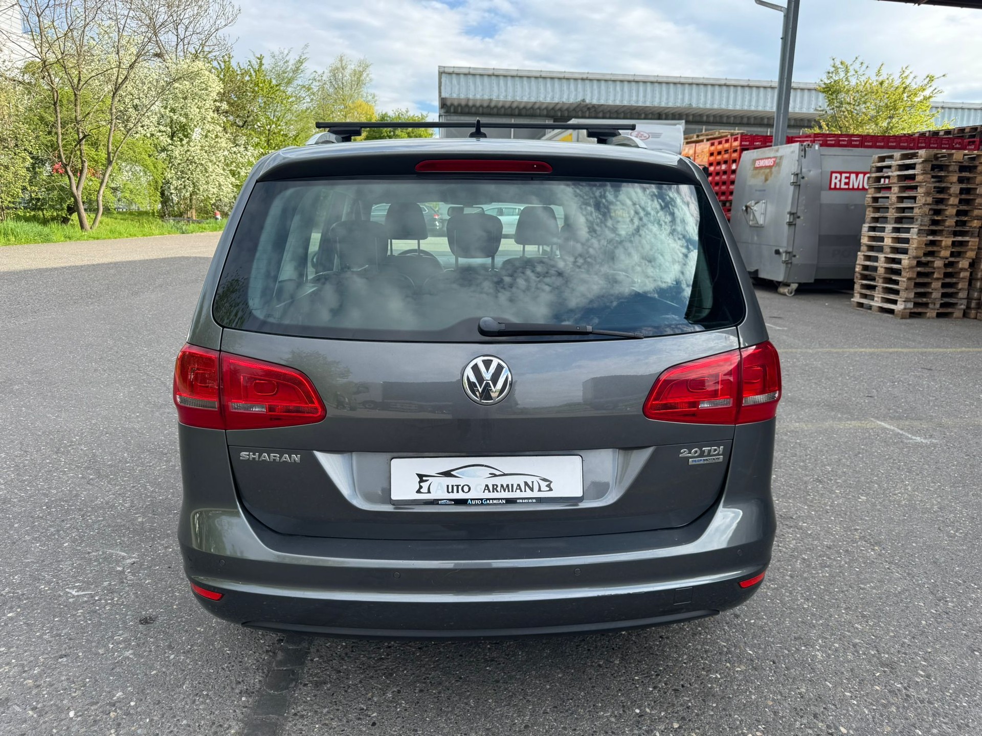 VW Sharan 2.0 TDI BlueMotion Technology Highline-image-3