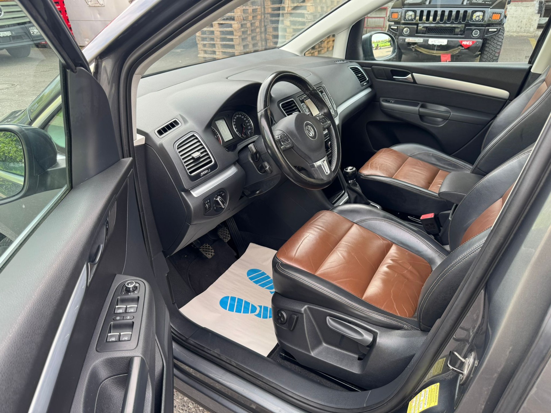 VW Sharan 2.0 TDI BlueMotion Technology Highline-image-12