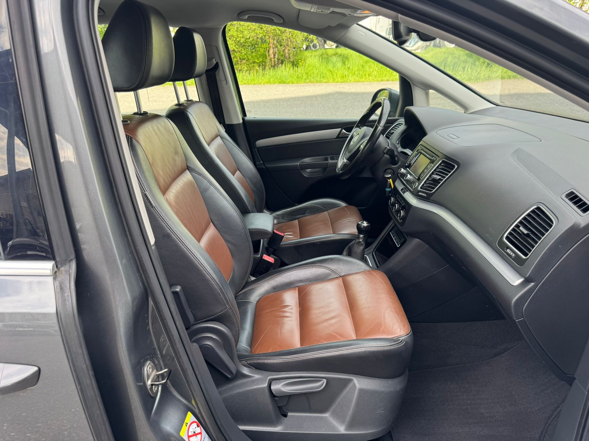 VW Sharan 2.0 TDI BlueMotion Technology Highline-image-9
