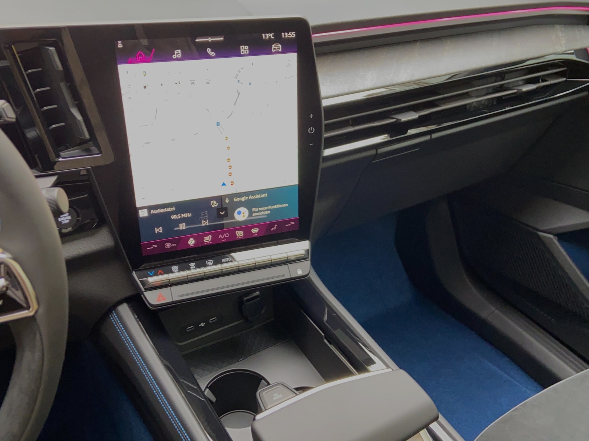 RENAULT Rafale 1.2 E-Tech Plug-in Hybrid 300 4x4 Atelier Alpine-image-9