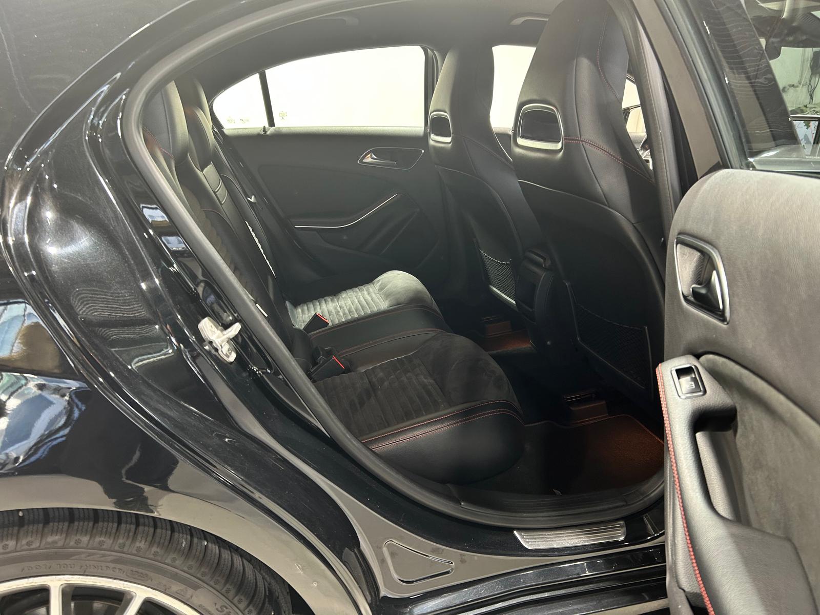 MERCEDES-BENZ A 200 CDI AMG Line-image-10