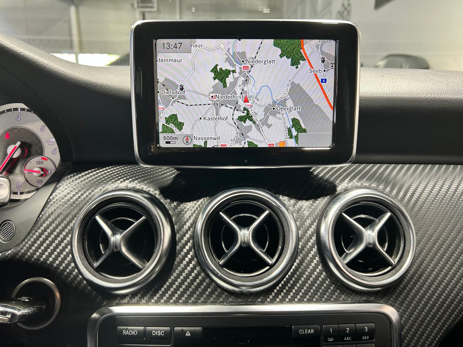 MERCEDES-BENZ A 200 CDI AMG Line-image-16