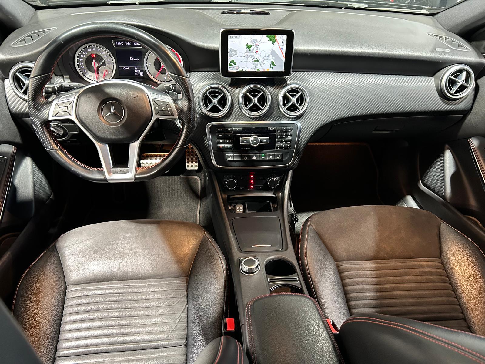 MERCEDES-BENZ A 200 CDI AMG Line-image-15