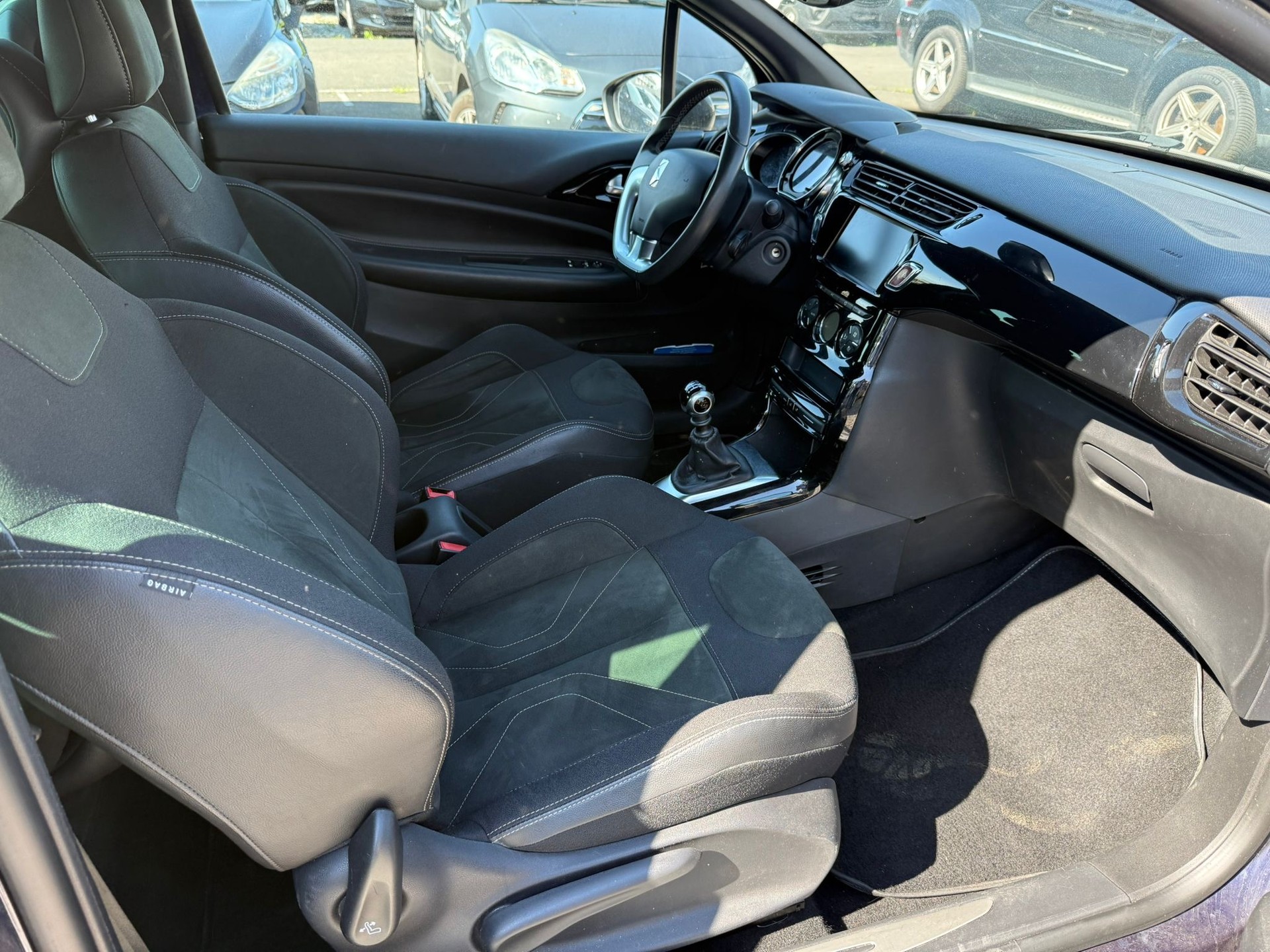 DS AUTOMOBILES DS 3 1.2 THP STT-image-7