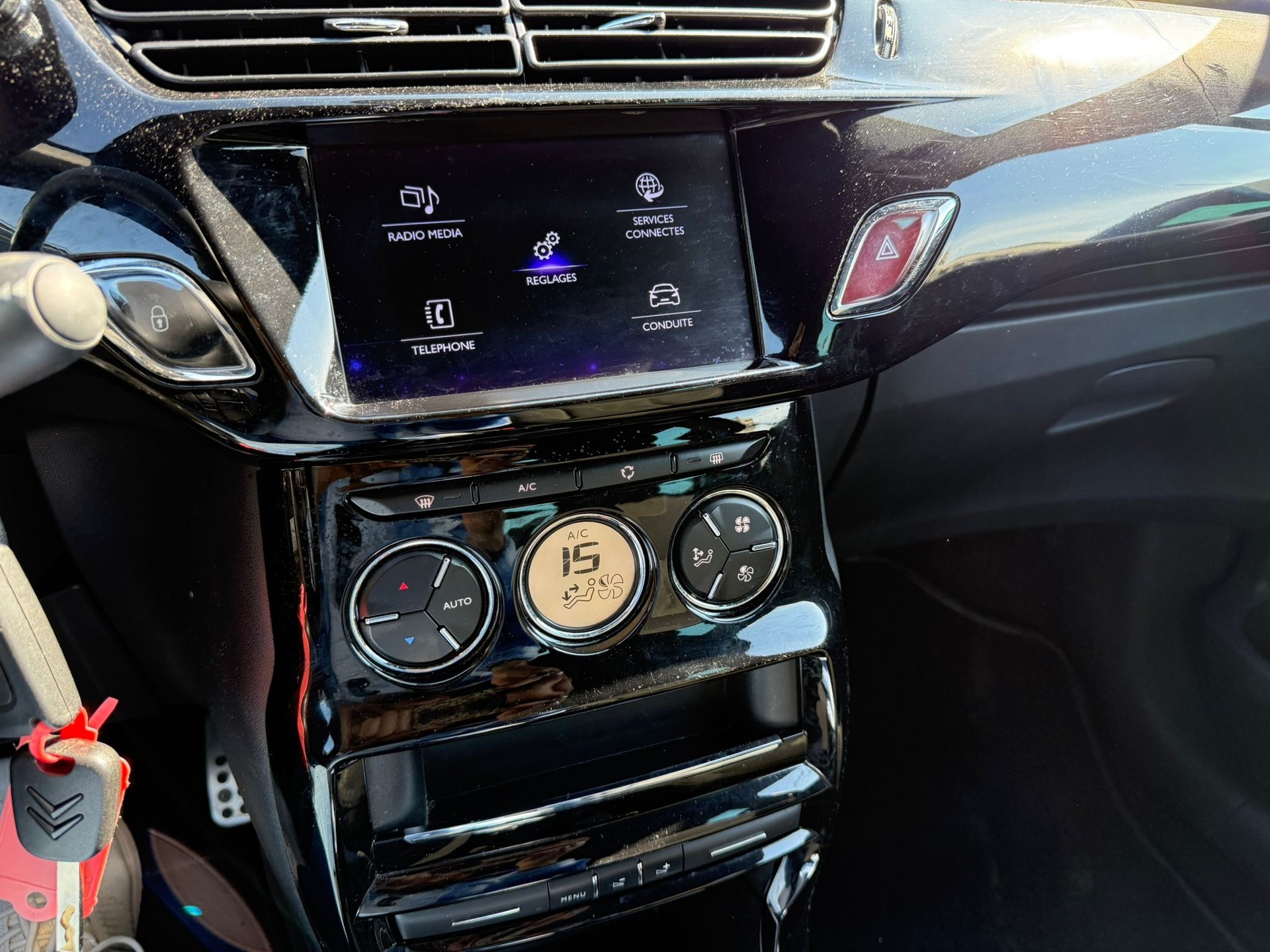 DS AUTOMOBILES DS 3 1.2 THP STT-image-10