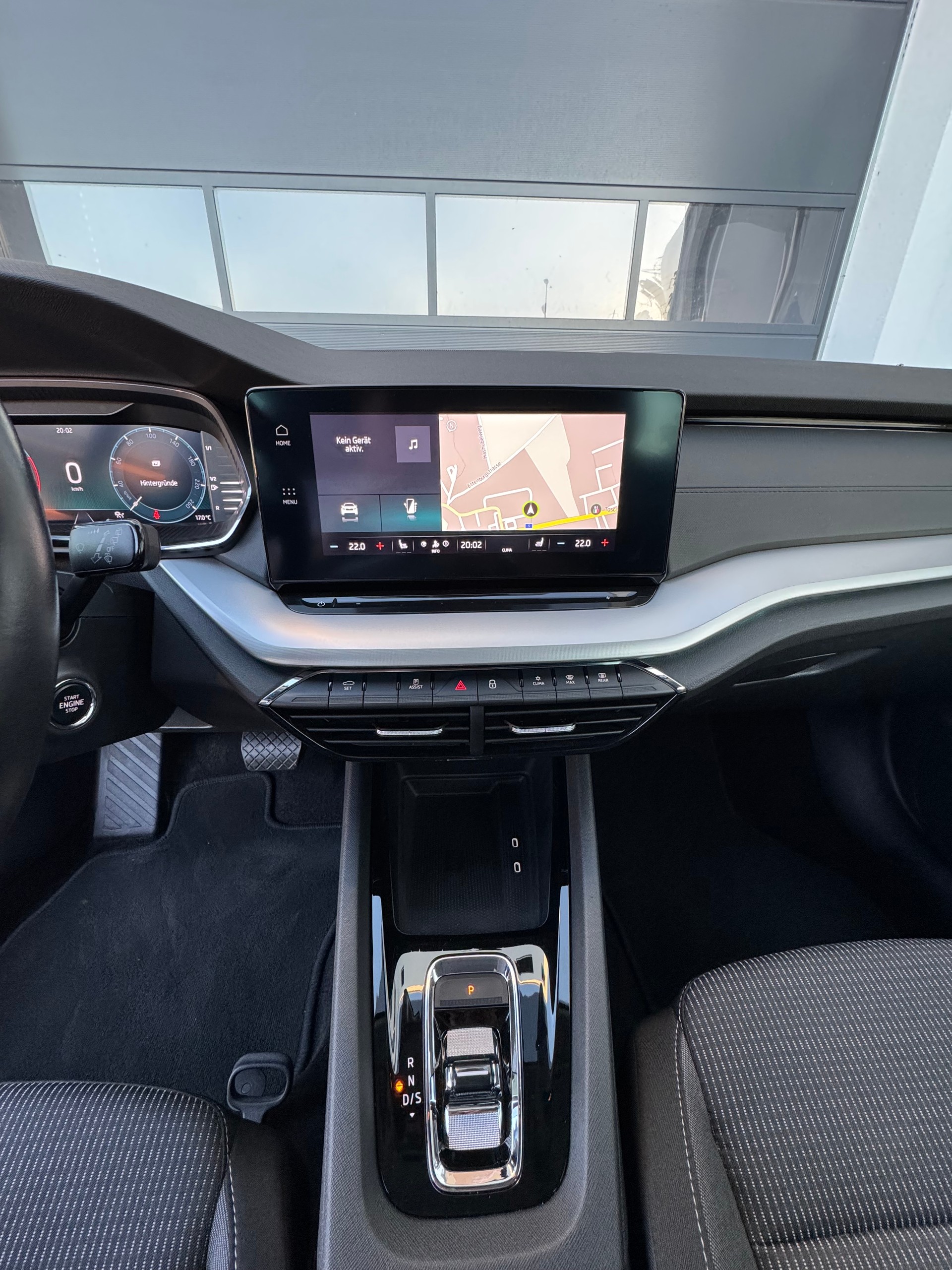 SKODA Octavia Combi 1.5 TSI mHEV DSG Ambition-image-10