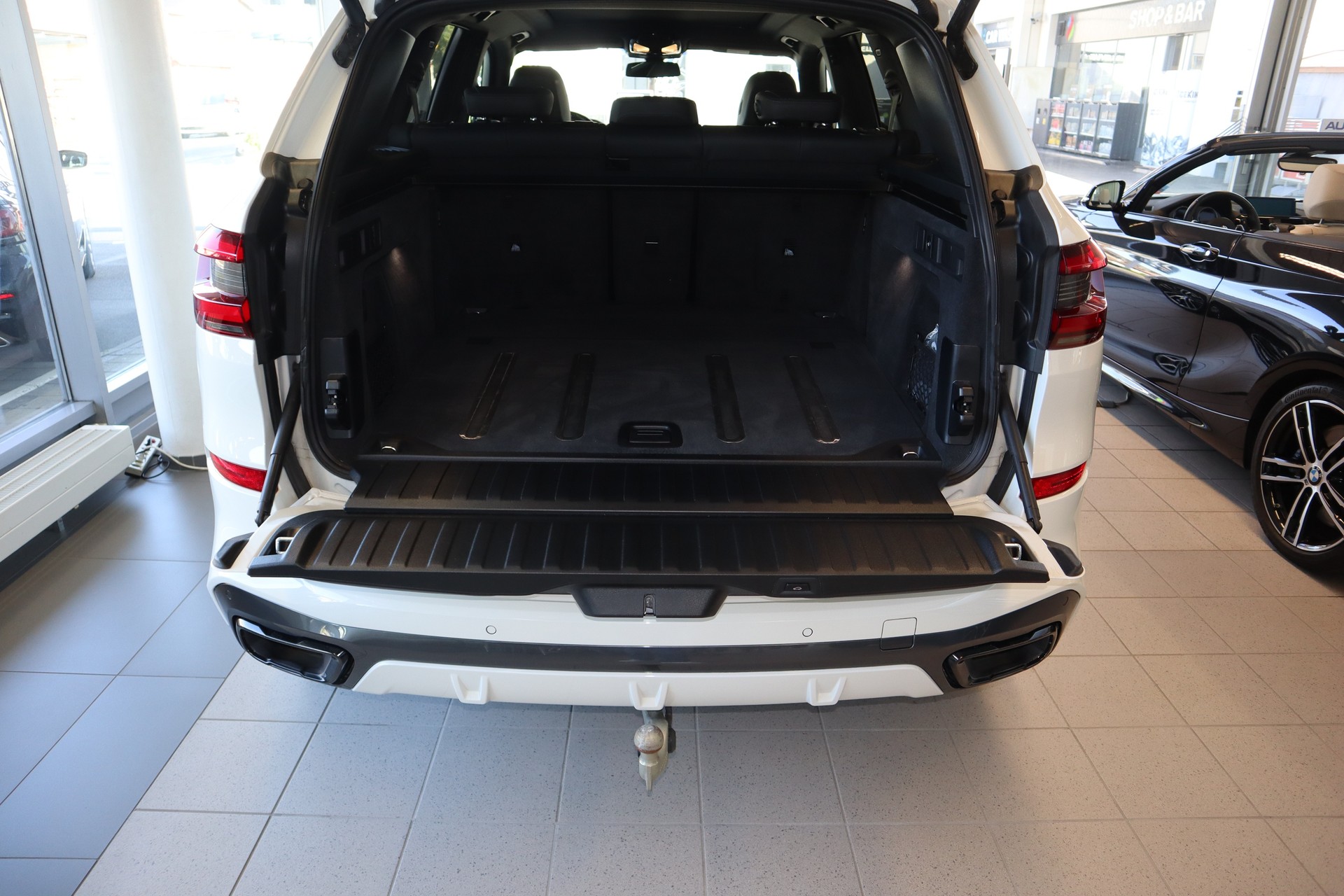BMW X5 xDrive 48V 40d M Sportpaket Panoramaglasdach AHK Steptronic Euro 6-image-14