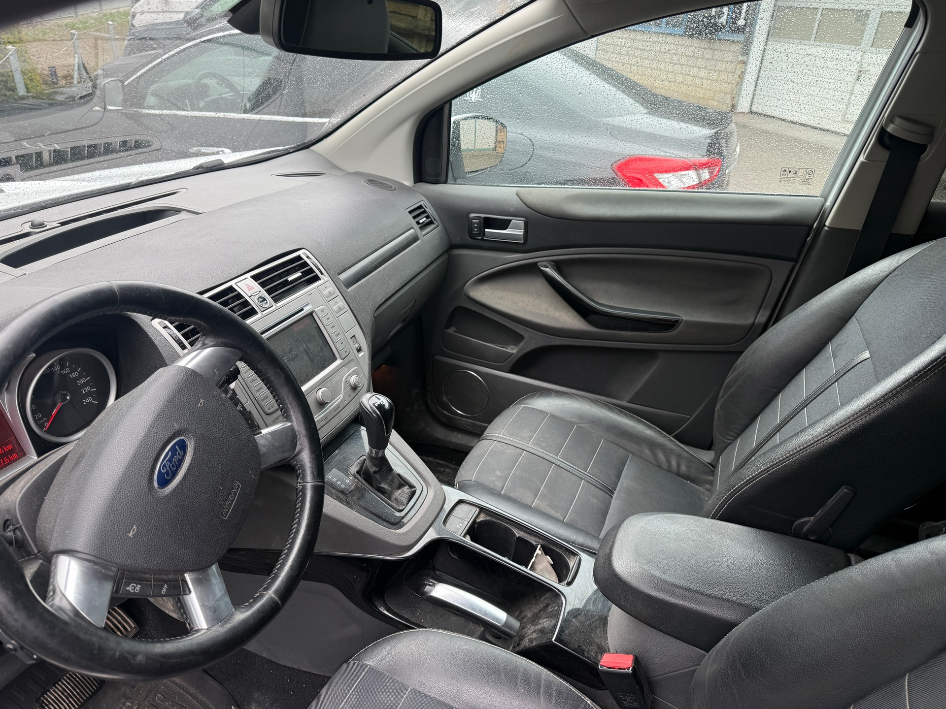FORD Kuga 2.0 TDCi Titanium S 4WD PowerShift-image-4