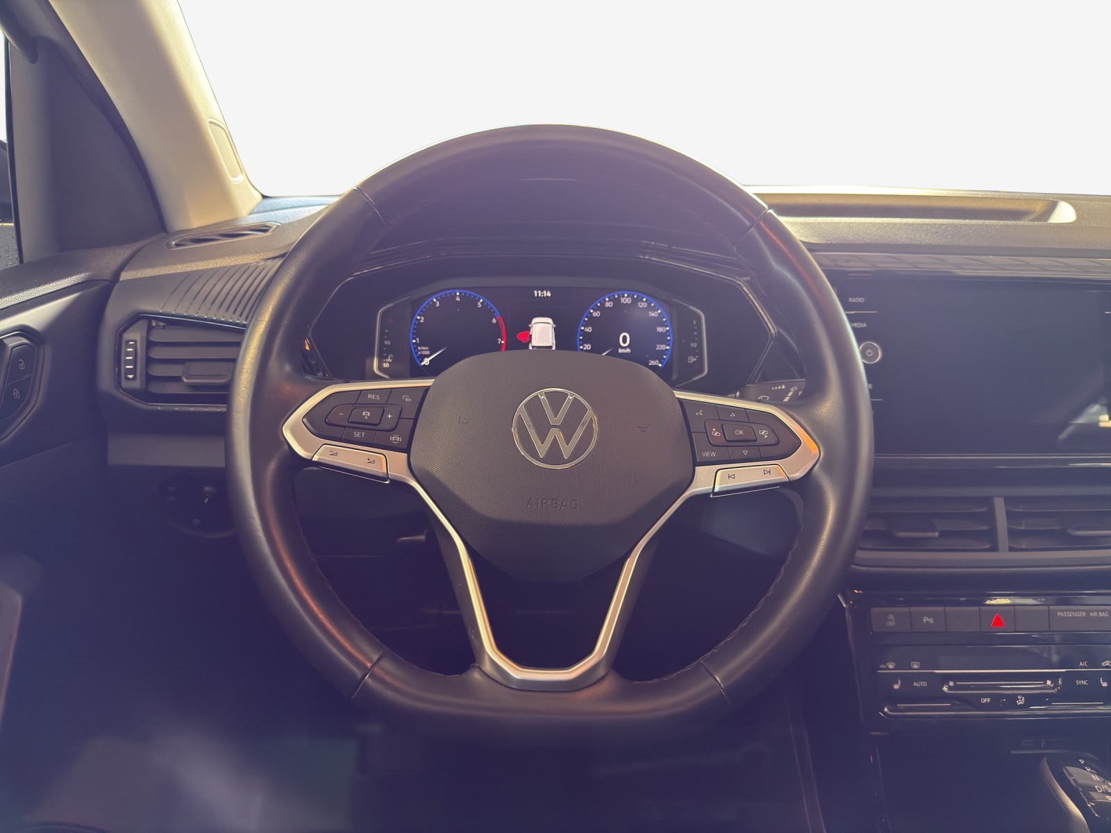 VW T-Cross 1.0 TSI Life Limited DSG-image-9