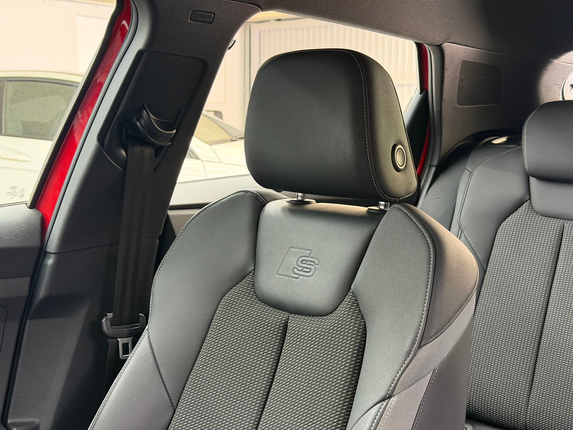 AUDI A1 Sportback 40 TFSI S Line S-tronic-image-11