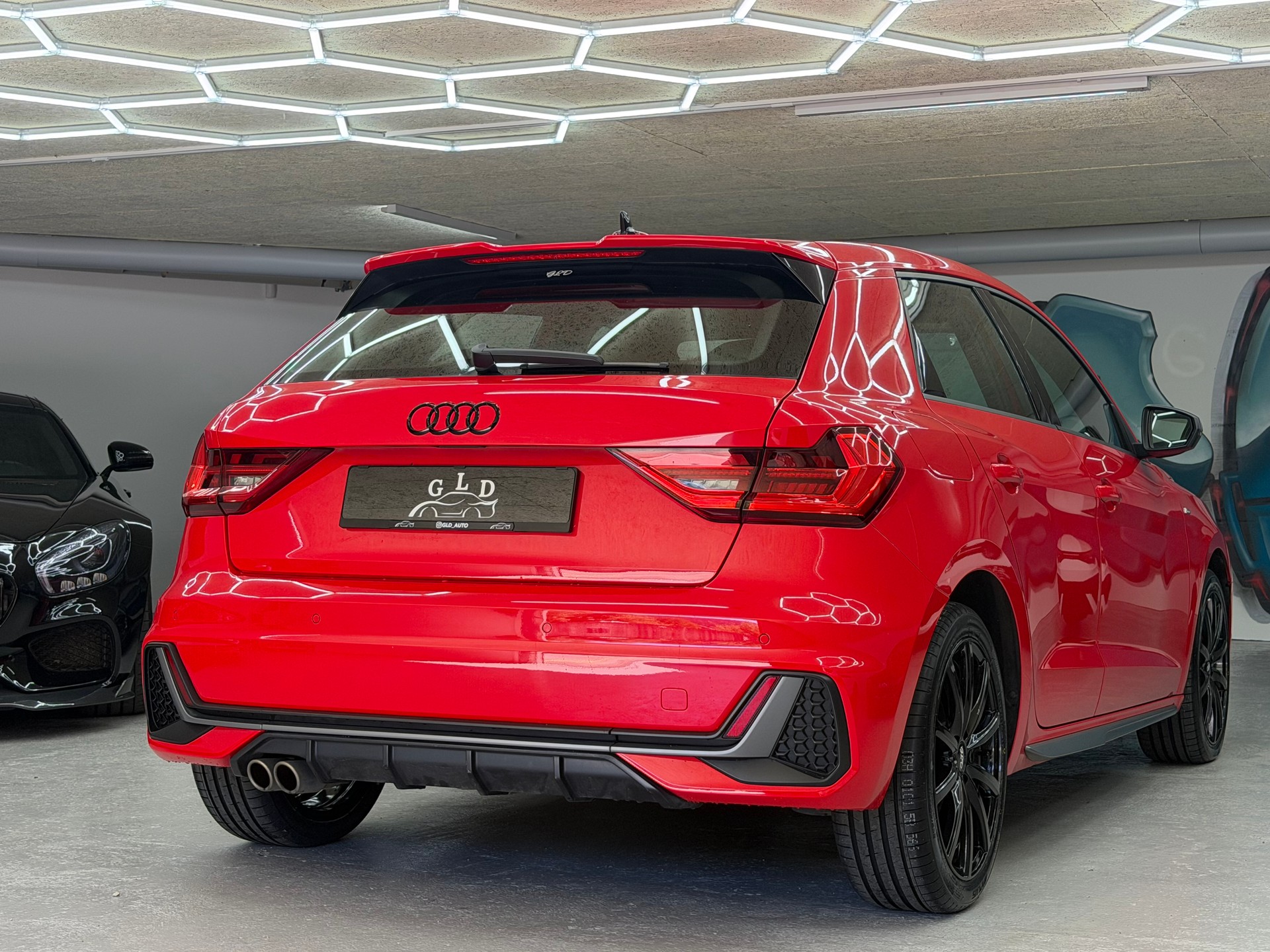 AUDI A1 Sportback 40 TFSI S Line S-tronic-image-8