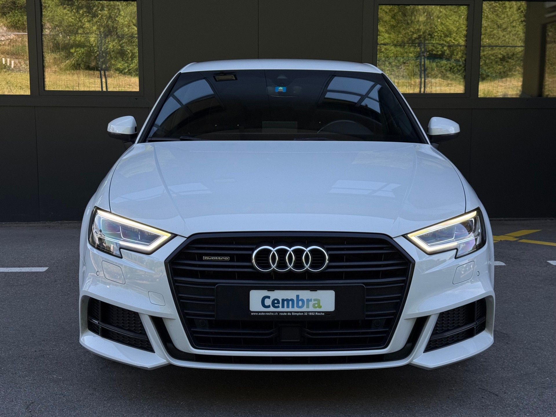 AUDI A3 Sportback 40 TFSI S-Line Sport Attraction quattro S-tronic-showroom-element-2