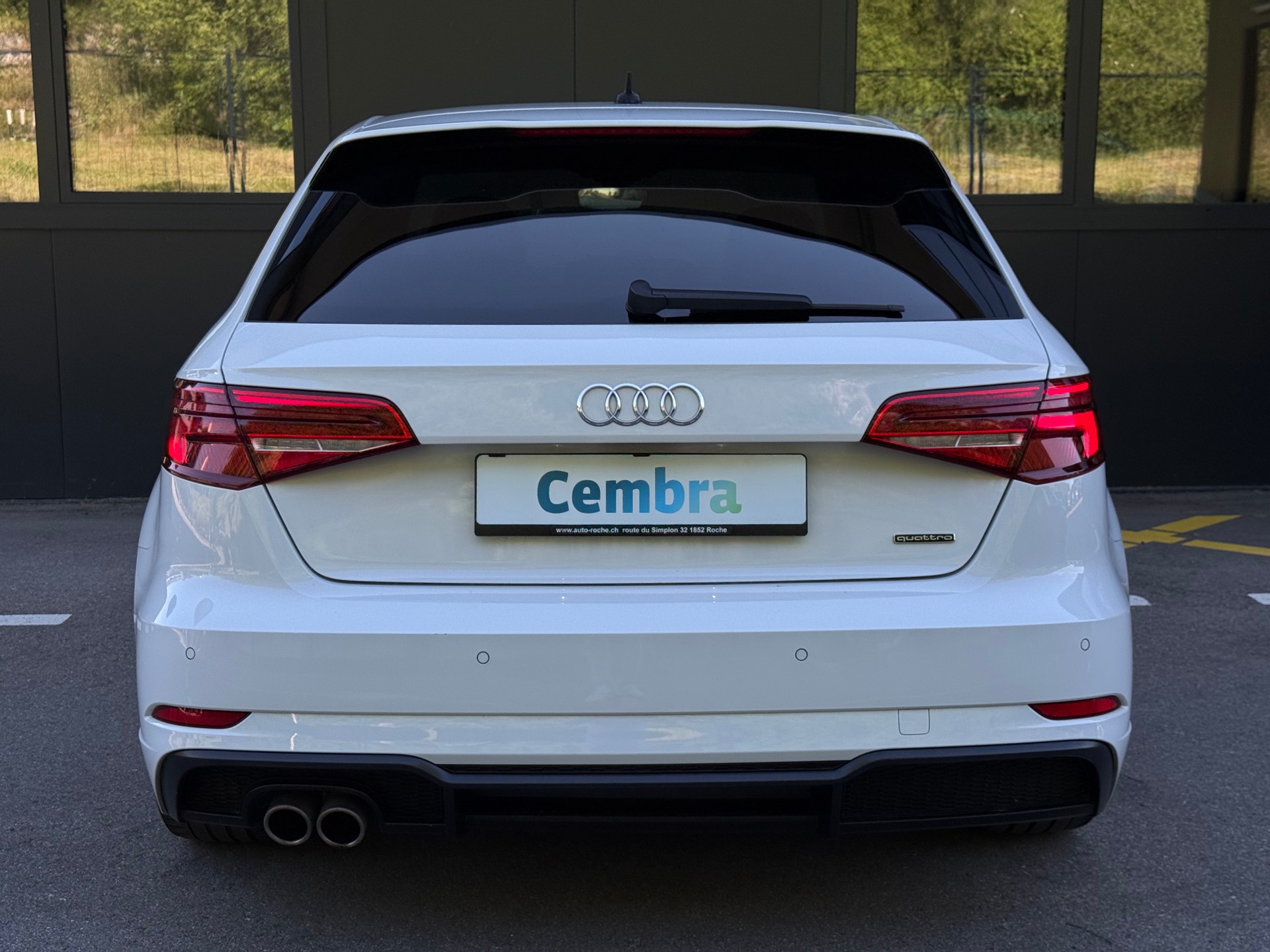AUDI A3 Sportback 40 TFSI S-Line Sport Attraction quattro S-tronic-image-5