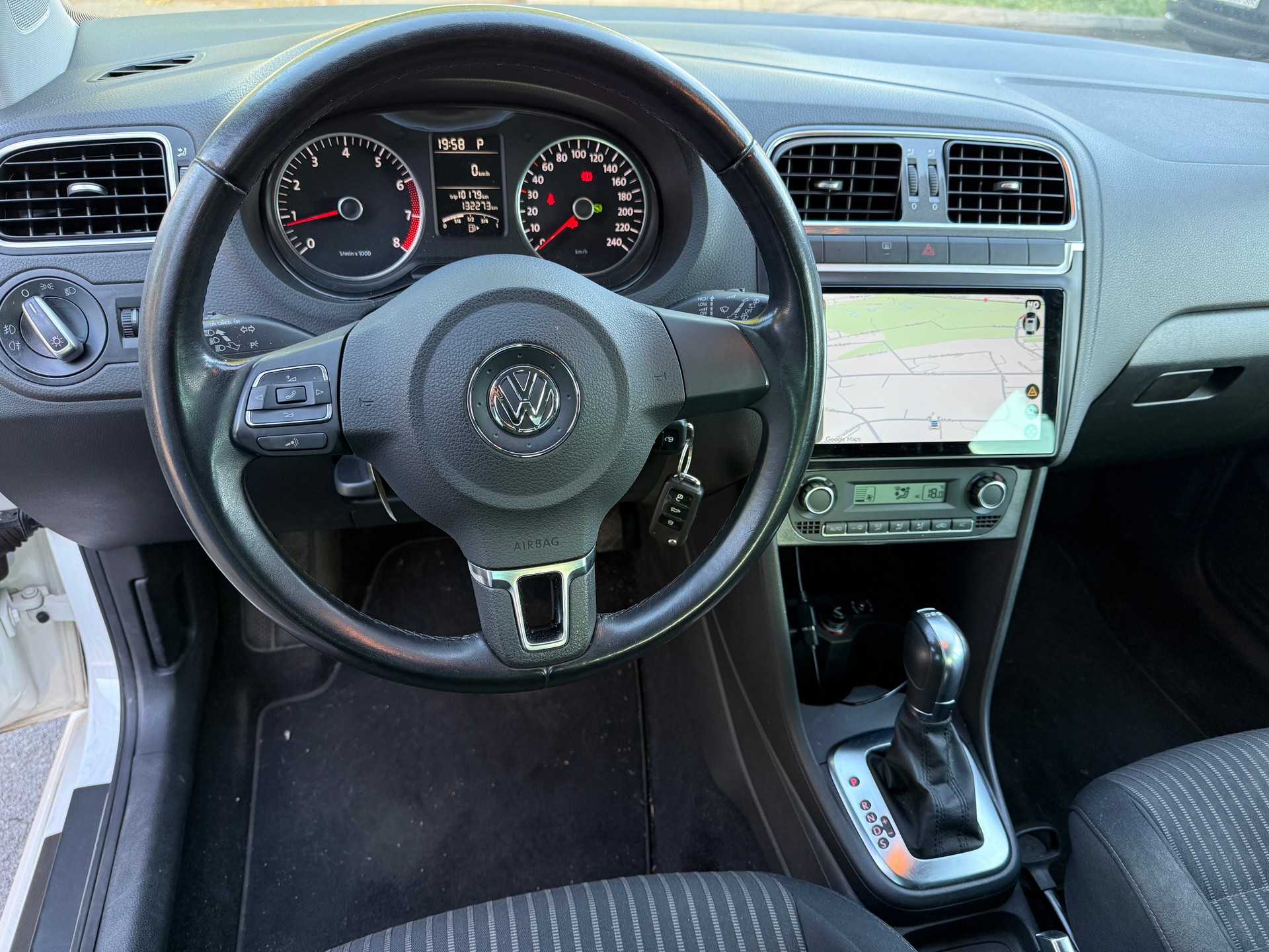 VW Polo 1.4 16V Highline DSG - Automatique - Kit Courroie de Distribution + Pompe à eau Faite à 121’810 Km - Expertisé : 03.03.2025-image-18