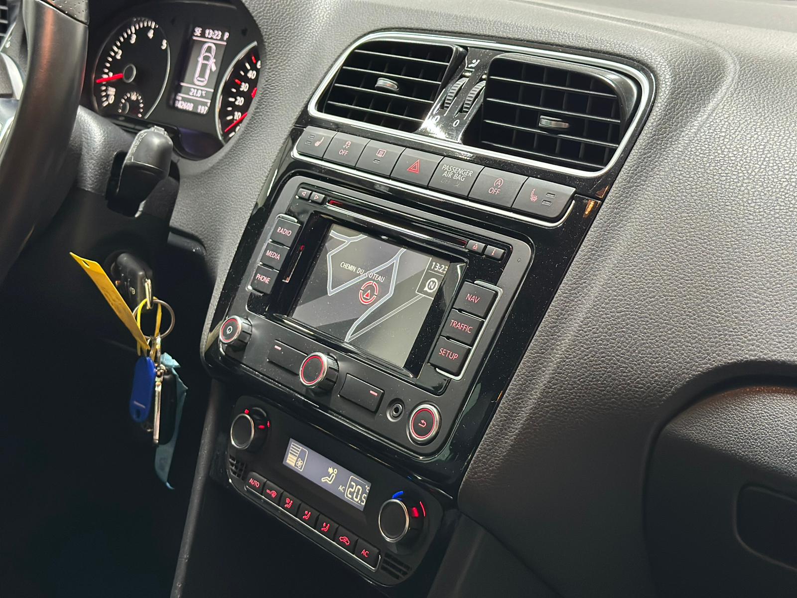 VW Polo 1.4 TSI BlueGT DSG-image-12