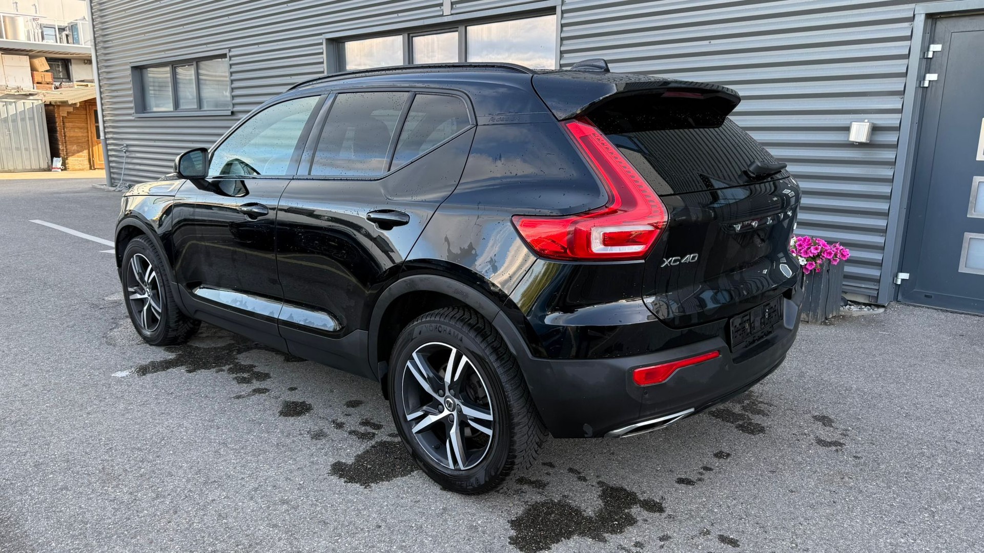 VOLVO XC40 T4 AWD R-Design Geartronic-image-5