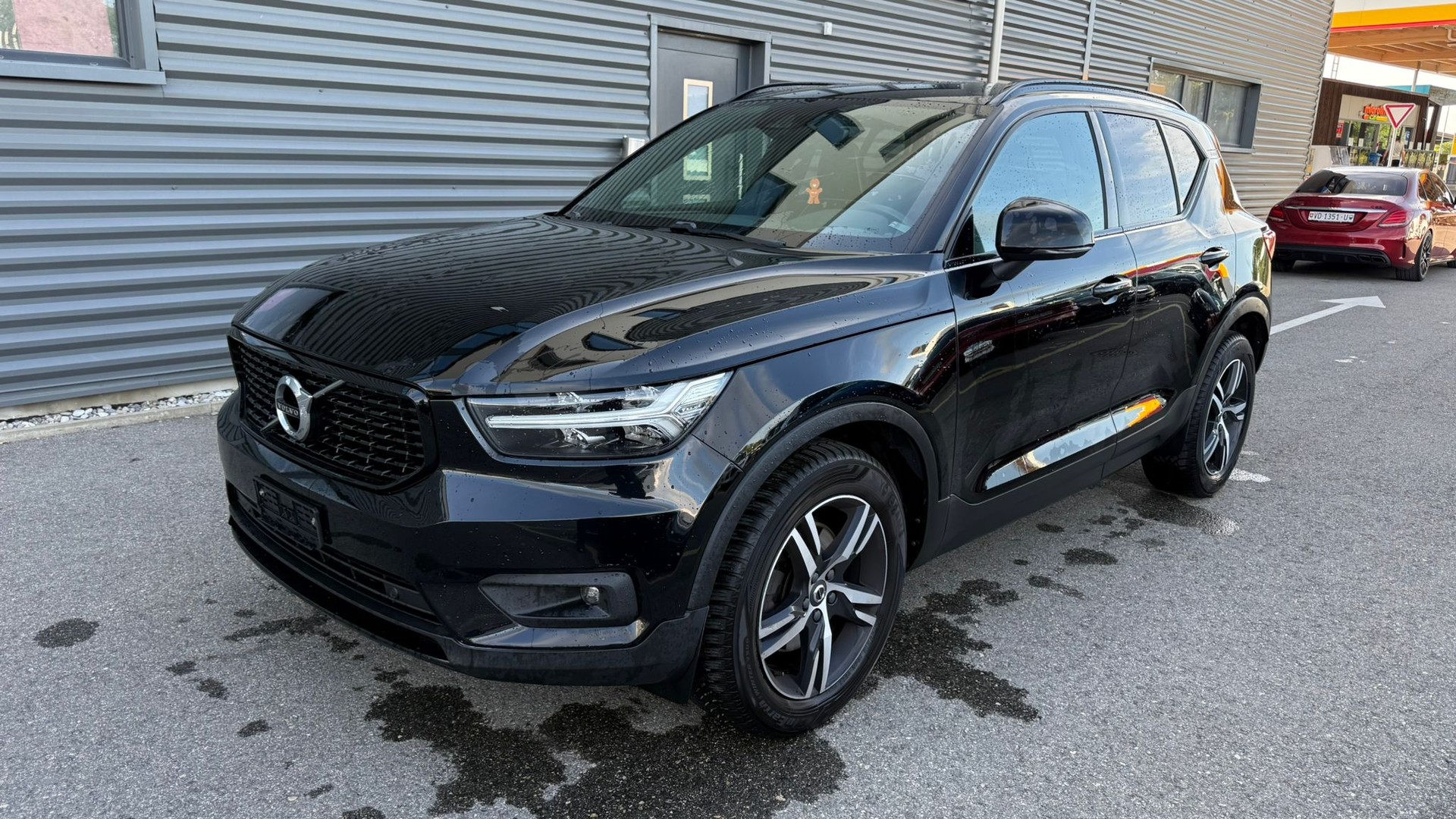 VOLVO XC40 T4 AWD R-Design Geartronic-image-0