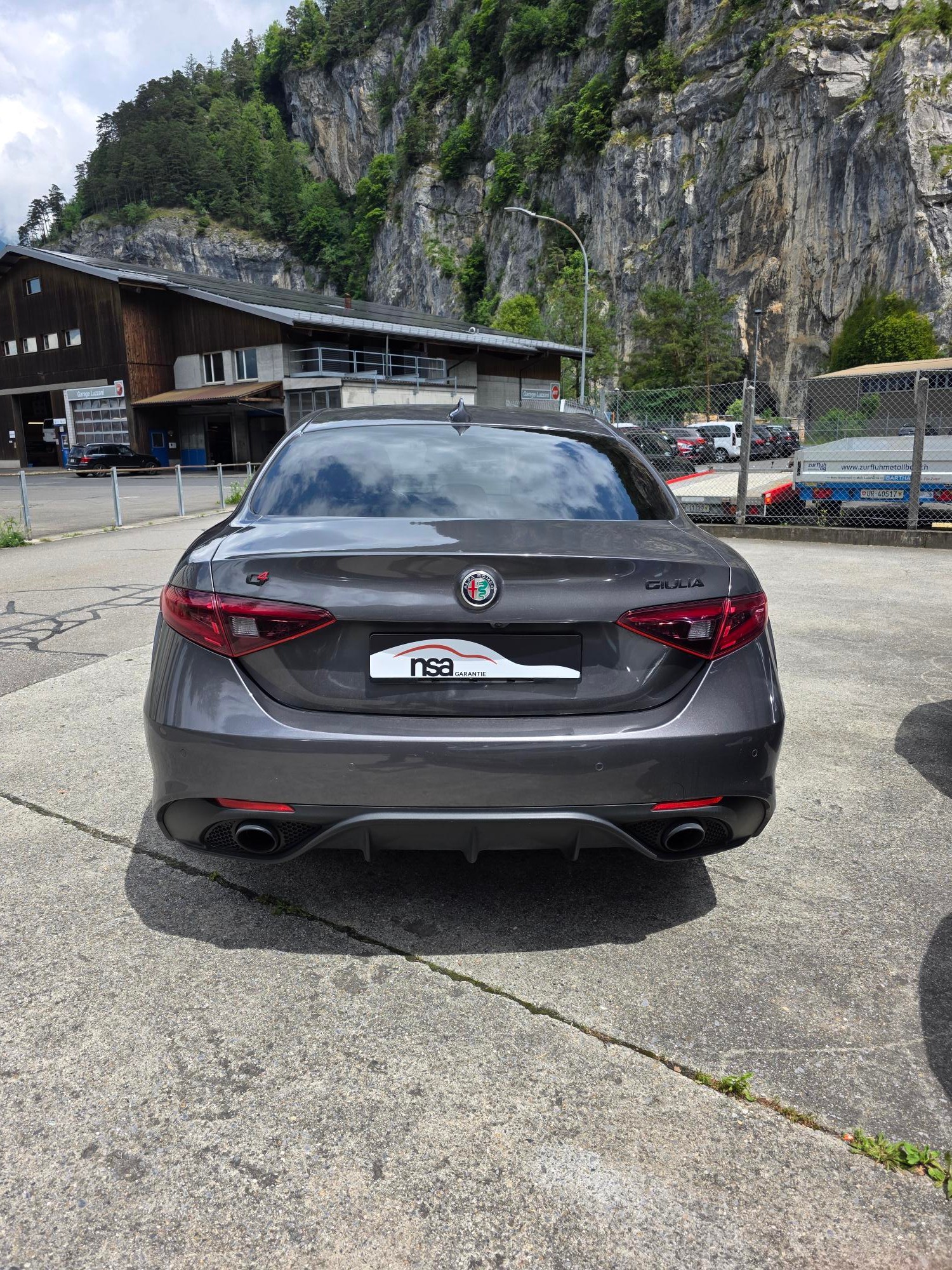 ALFA ROMEO Giulia 2.0 Veloce Q4 Automatic-image-3