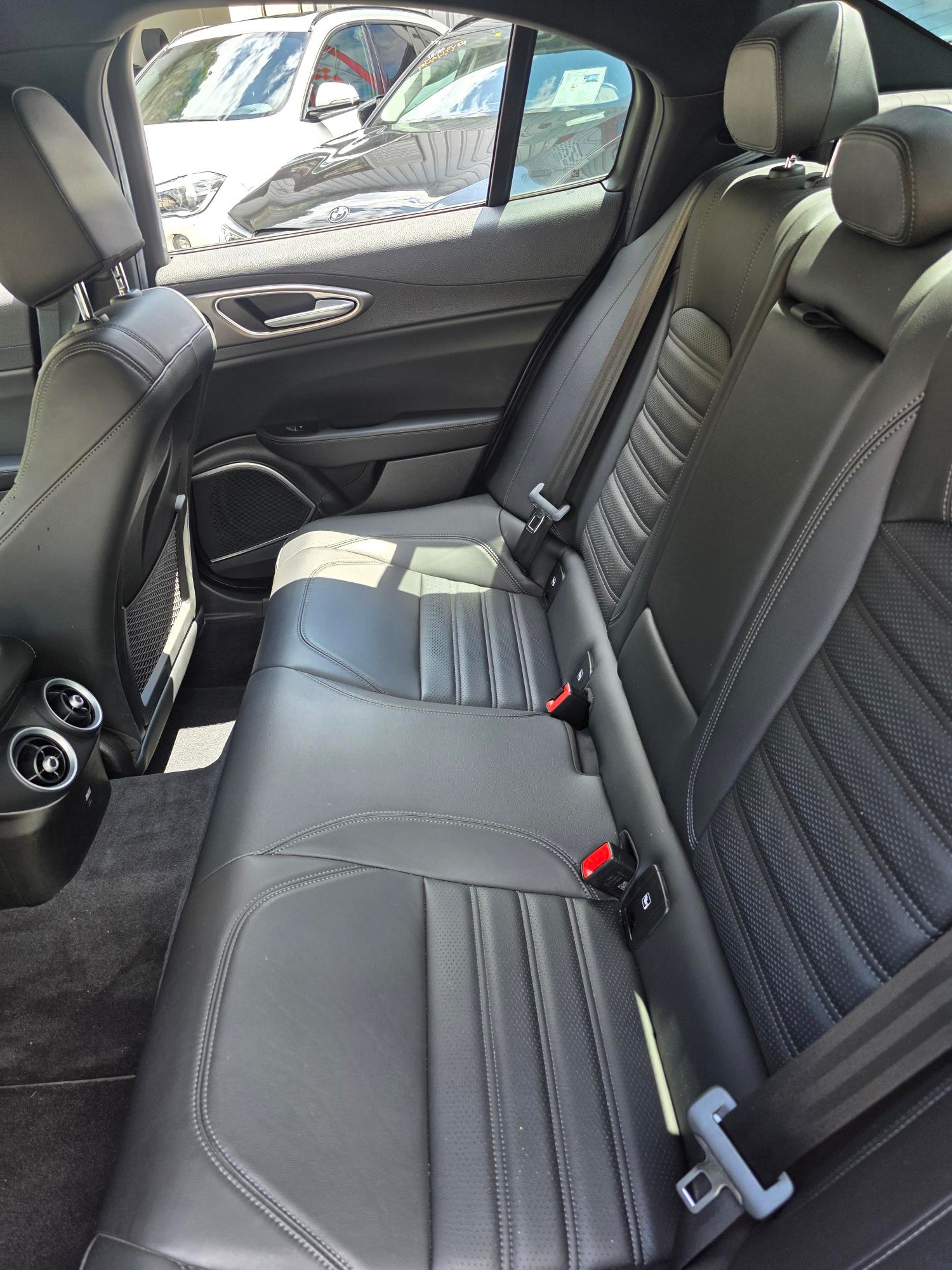 ALFA ROMEO Giulia 2.0 Veloce Q4 Automatic-image-6