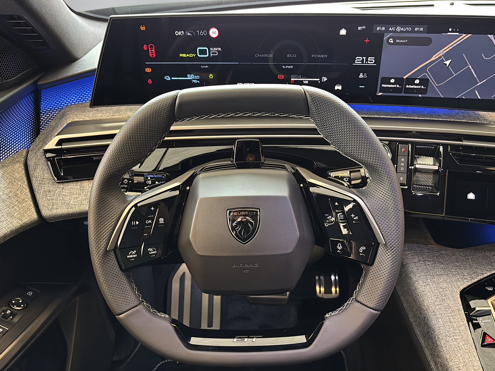 PEUGEOT 5008 1.6 PHEV 225 GT-image-3