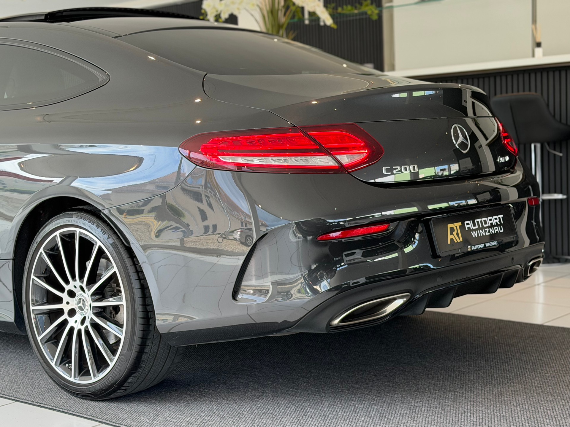 MERCEDES-BENZ C 200 Coupé 4Matic AMG Line 9G-Tronic **ab MFK & Service**-image-9