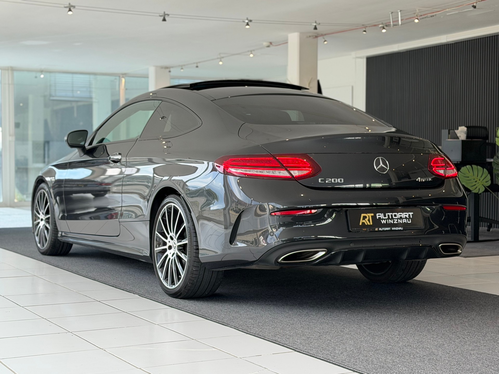 MERCEDES-BENZ C 200 Coupé 4Matic AMG Line 9G-Tronic **ab MFK & Service**-image-8