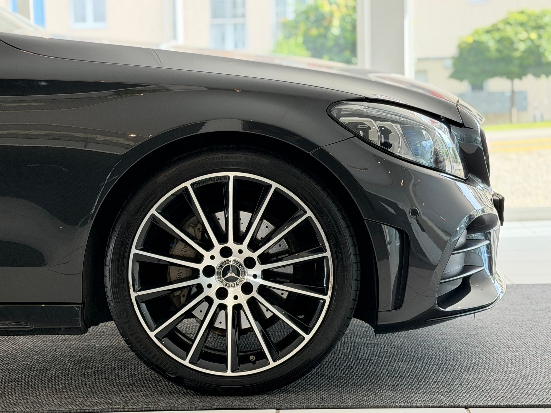MERCEDES-BENZ C 200 Coupé 4Matic AMG Line 9G-Tronic **ab MFK & Service**-image-4