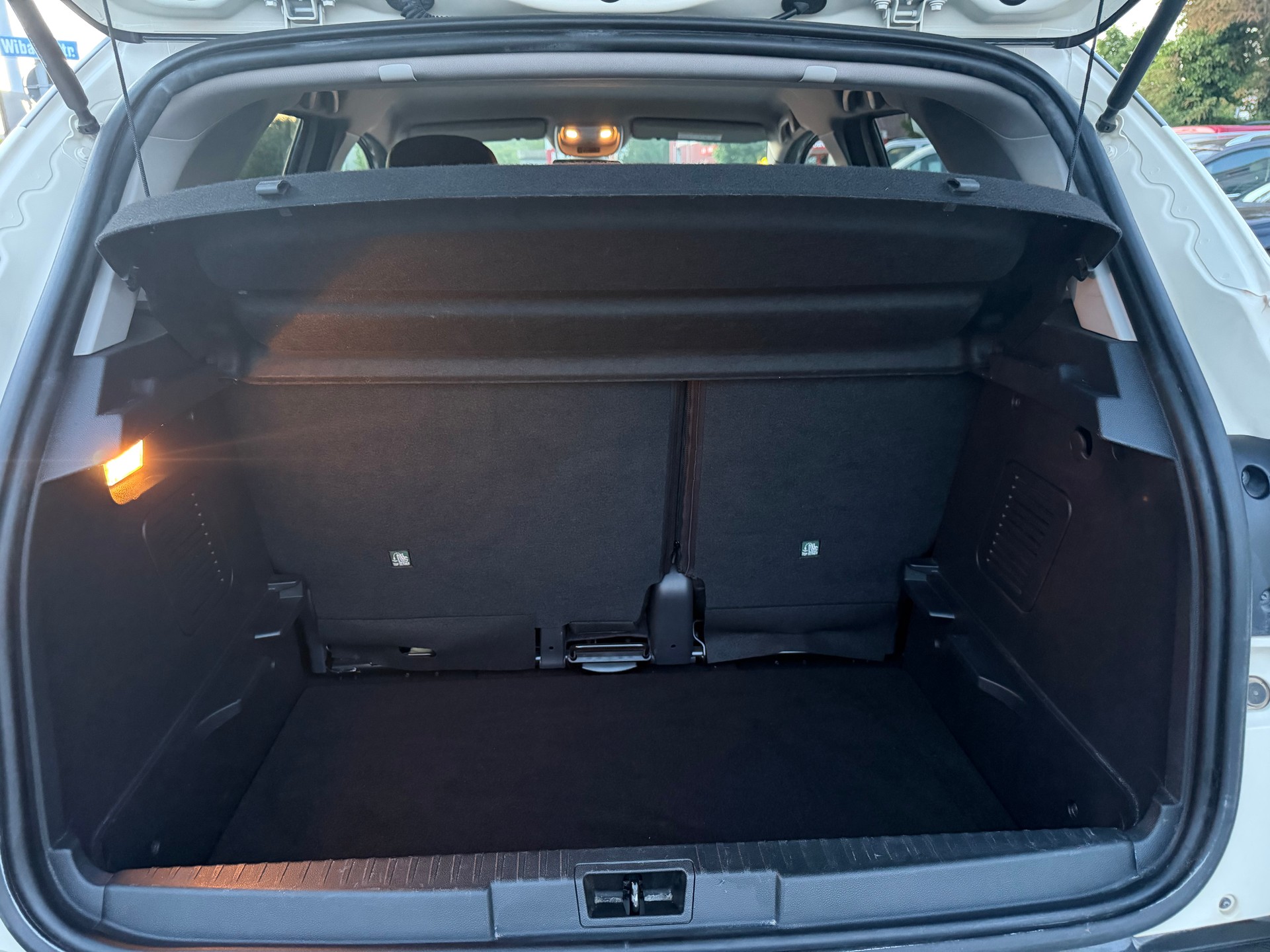 RENAULT Captur 1.5 dCi Intens EDC-image-11
