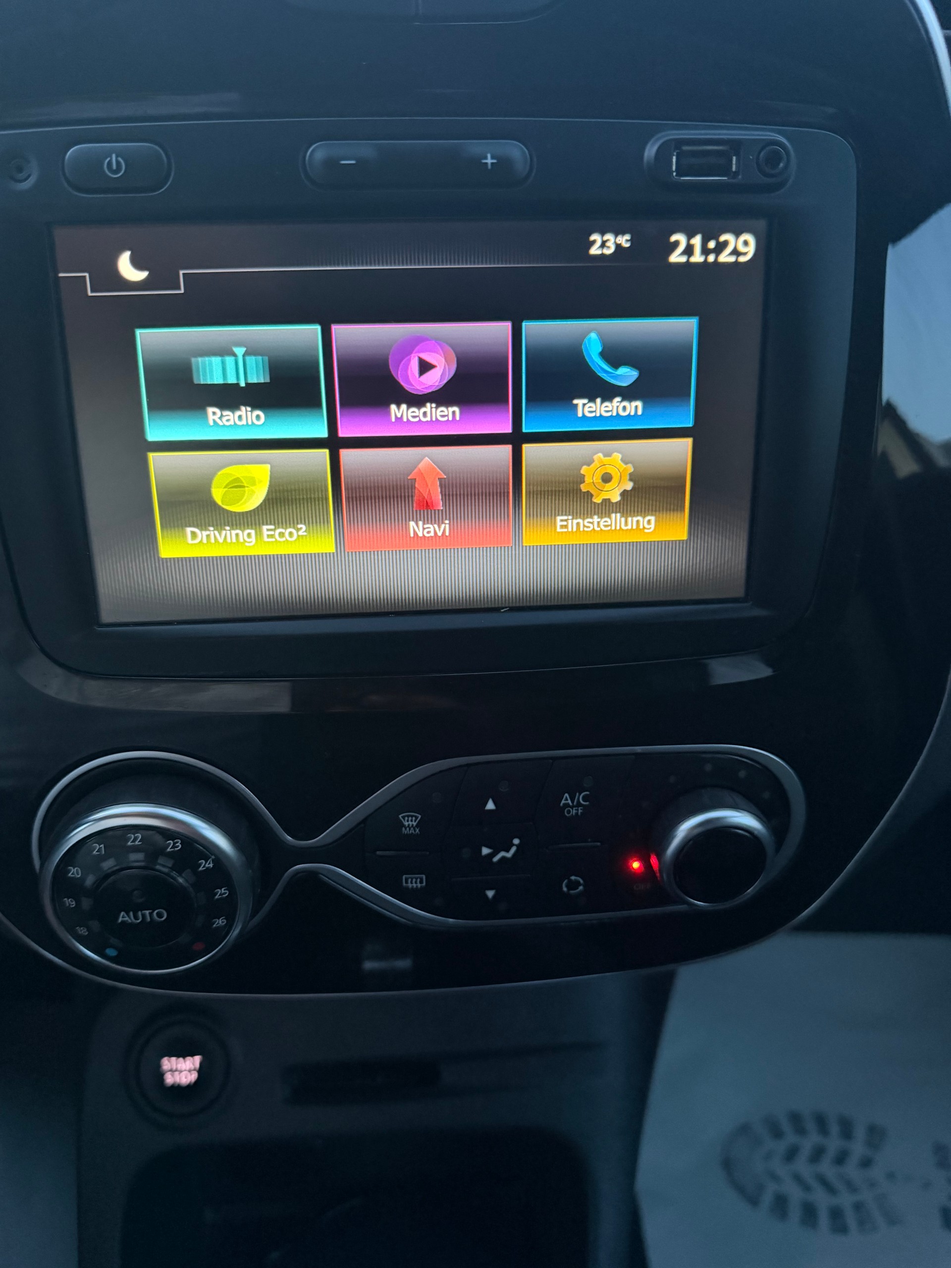 RENAULT Captur 1.5 dCi Intens EDC-image-16