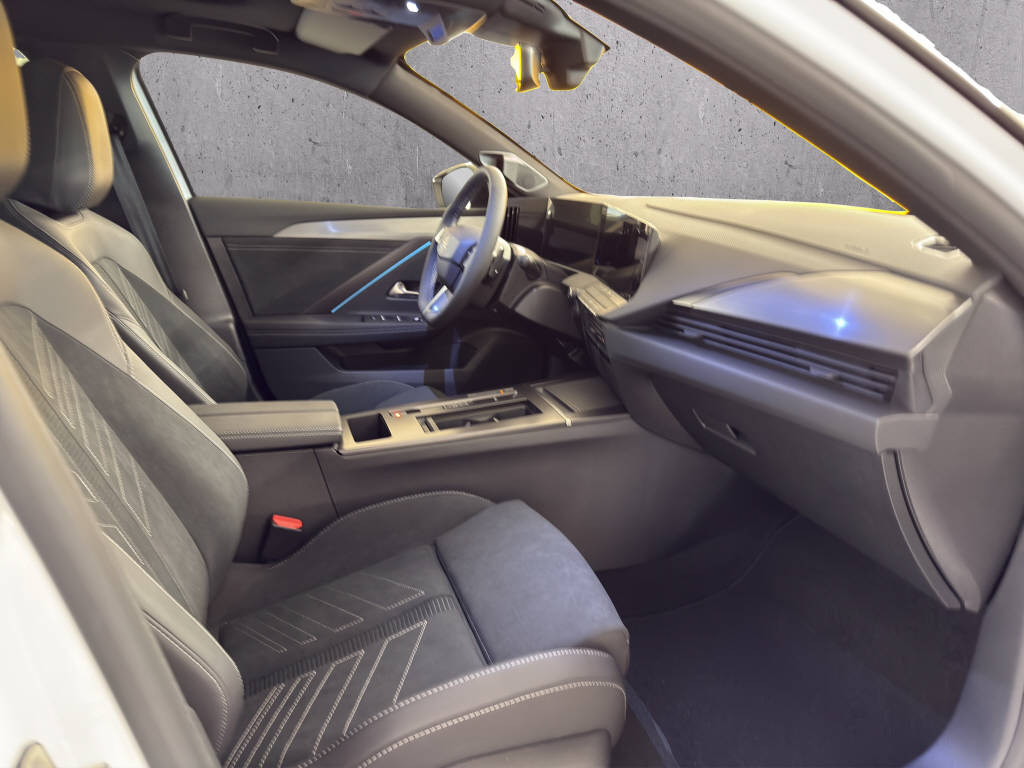 OPEL Astra-e Sports Tourer Ultimate-image-9