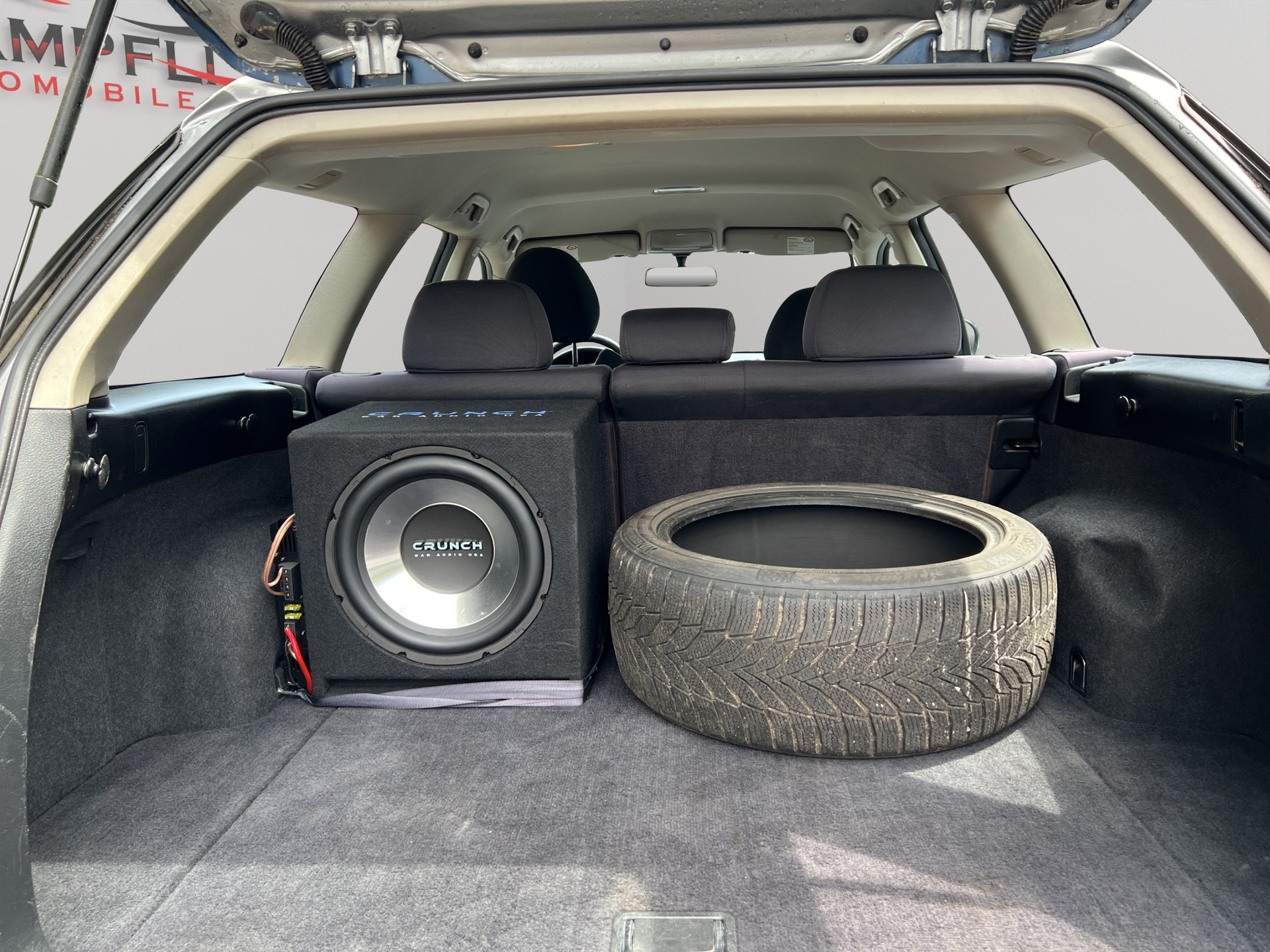SUBARU Legacy 2.0R AWD Swiss-image-10