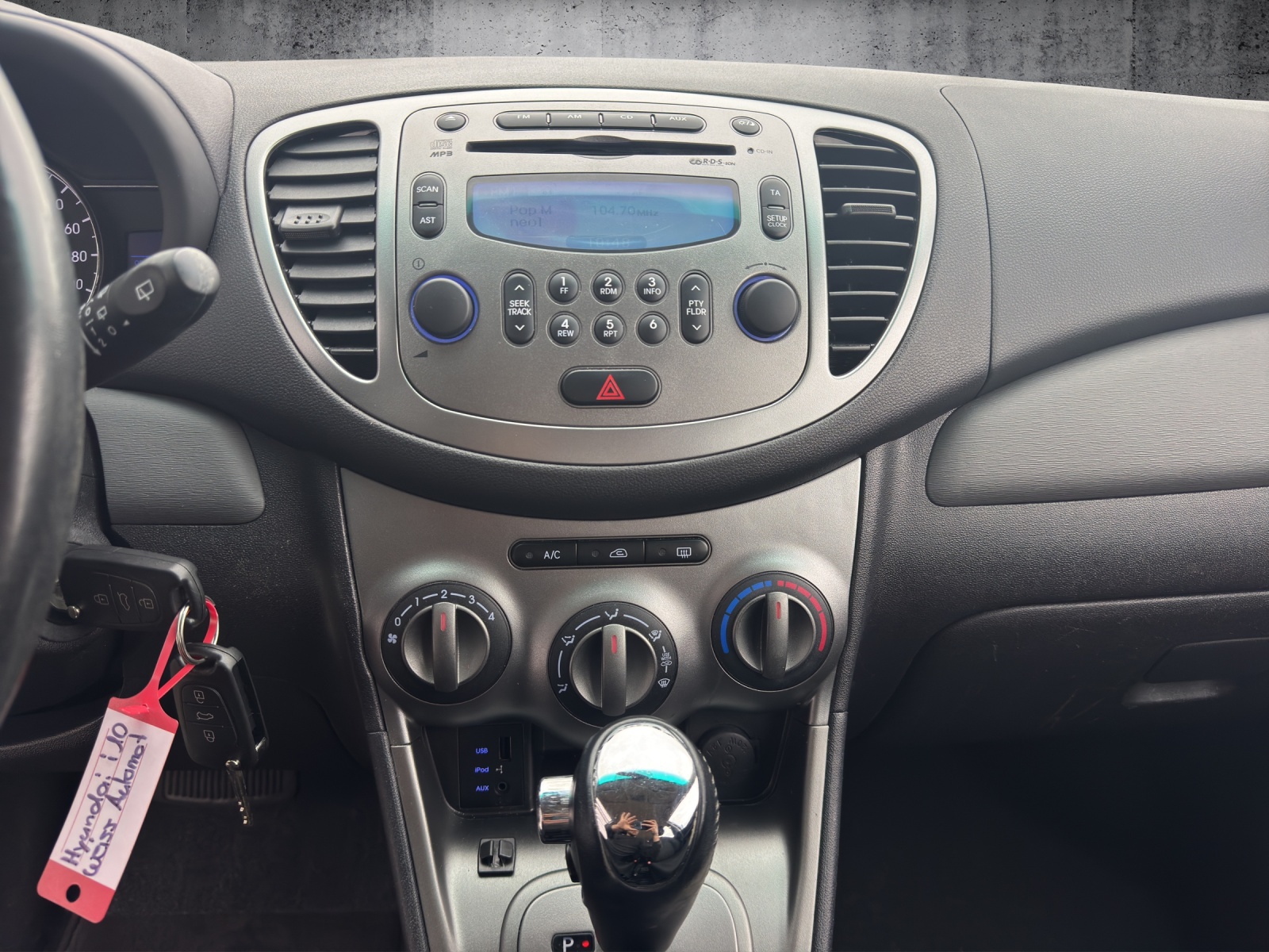 HYUNDAI i10 1.2 Style Automatic-image-15