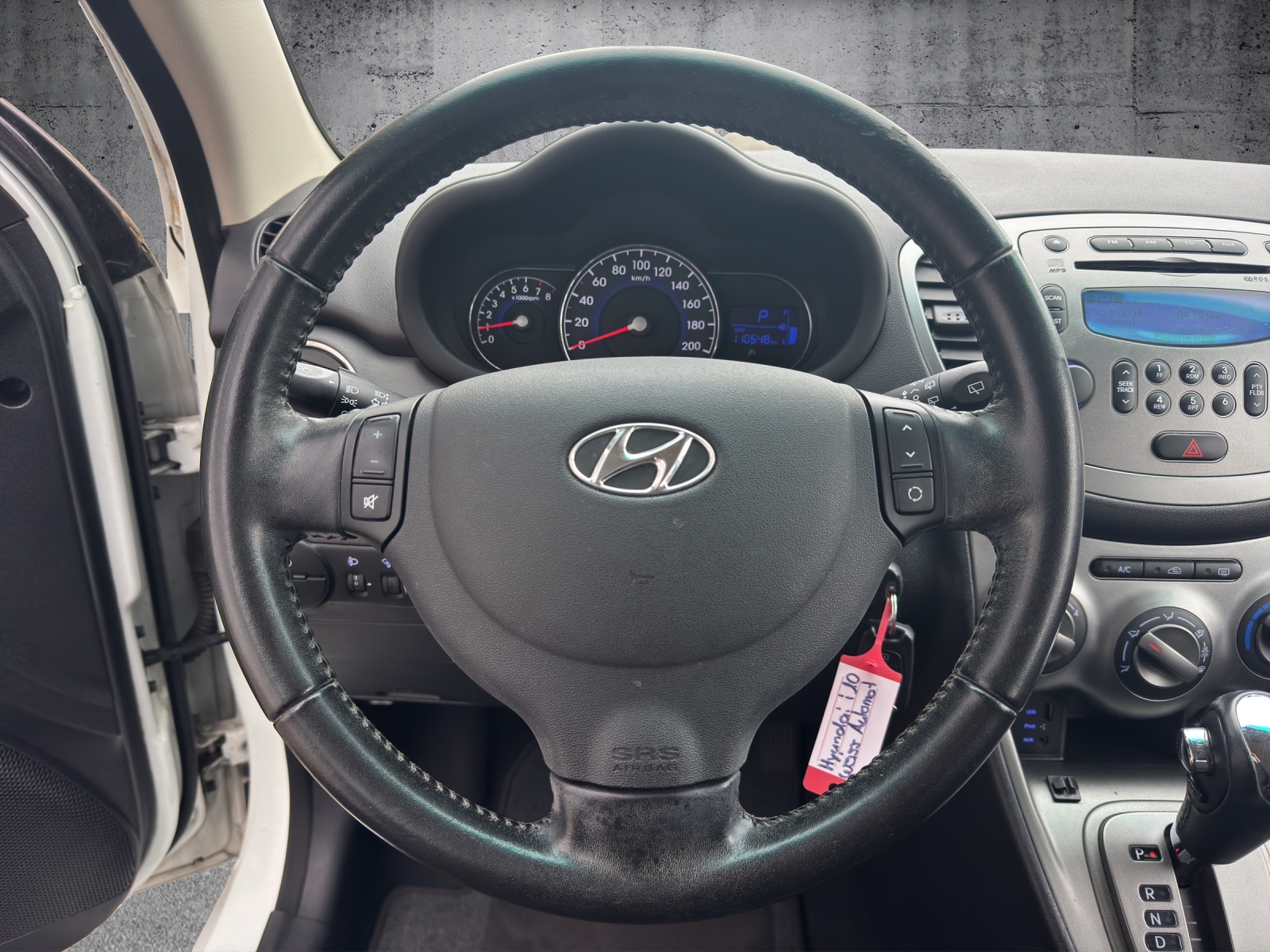 HYUNDAI i10 1.2 Style Automatic-image-12