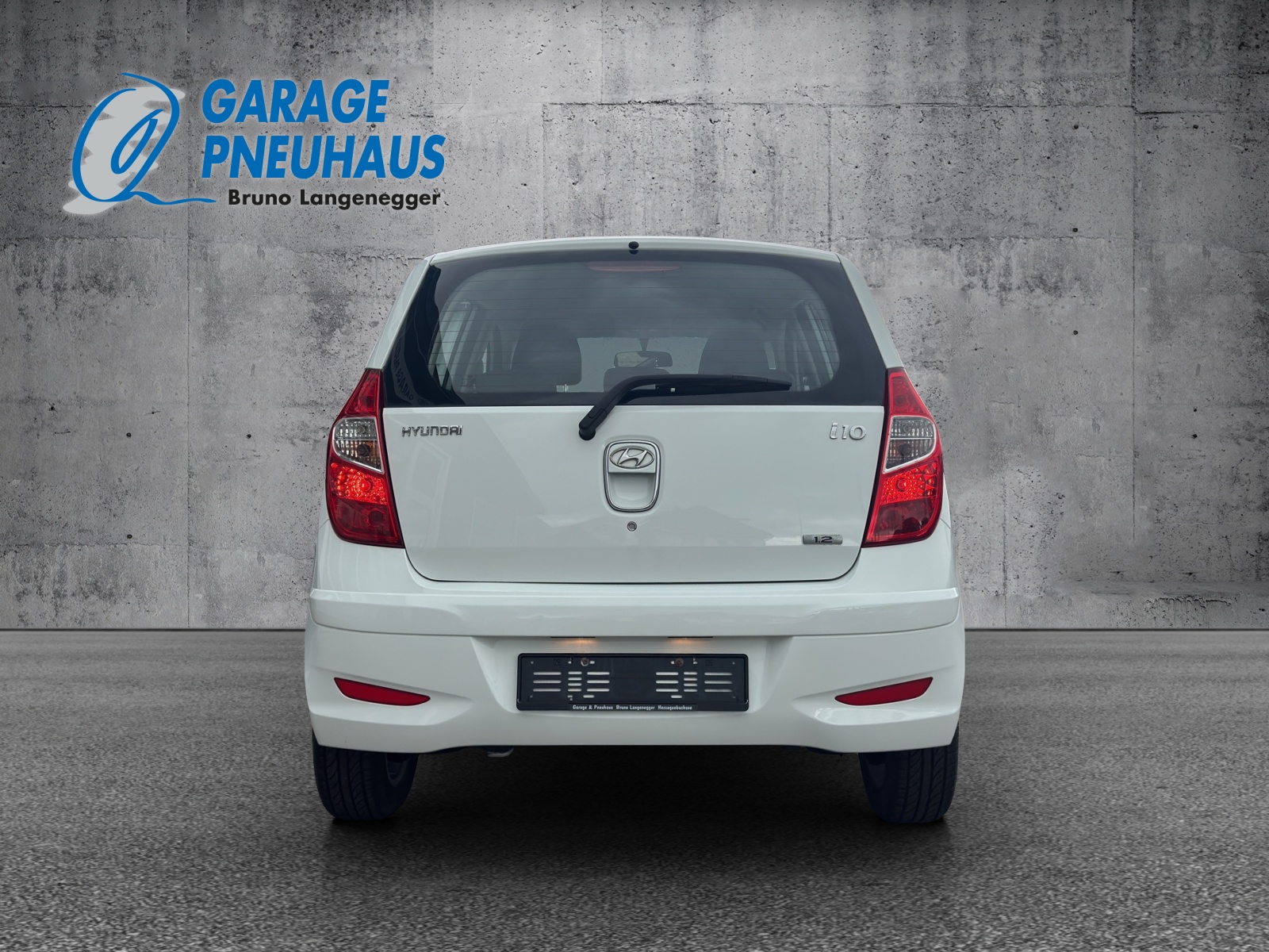 HYUNDAI i10 1.2 Style Automatic-image-18