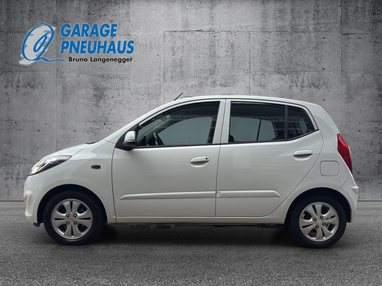 HYUNDAI i10 1.2 Style Automatic-image-17