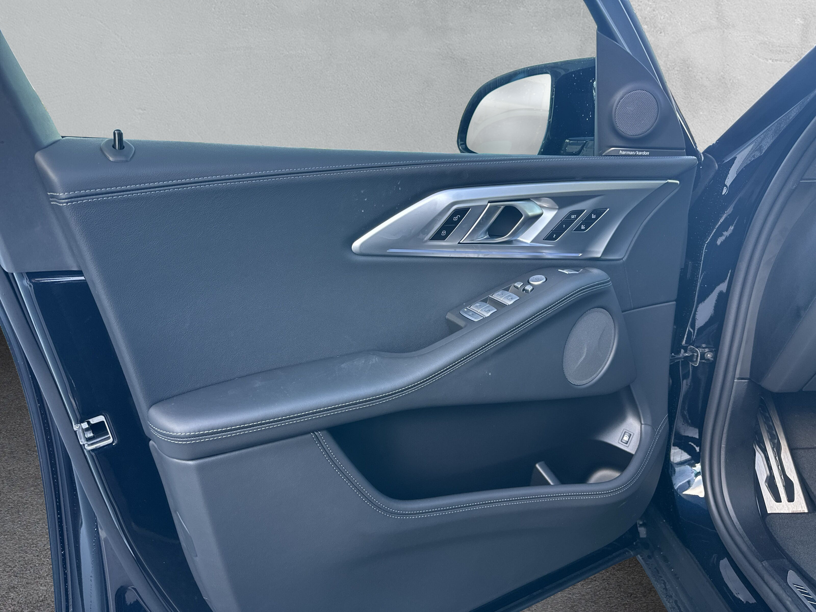 BMW XM xDrive 50e PHEV Steptronic 📍-image-16