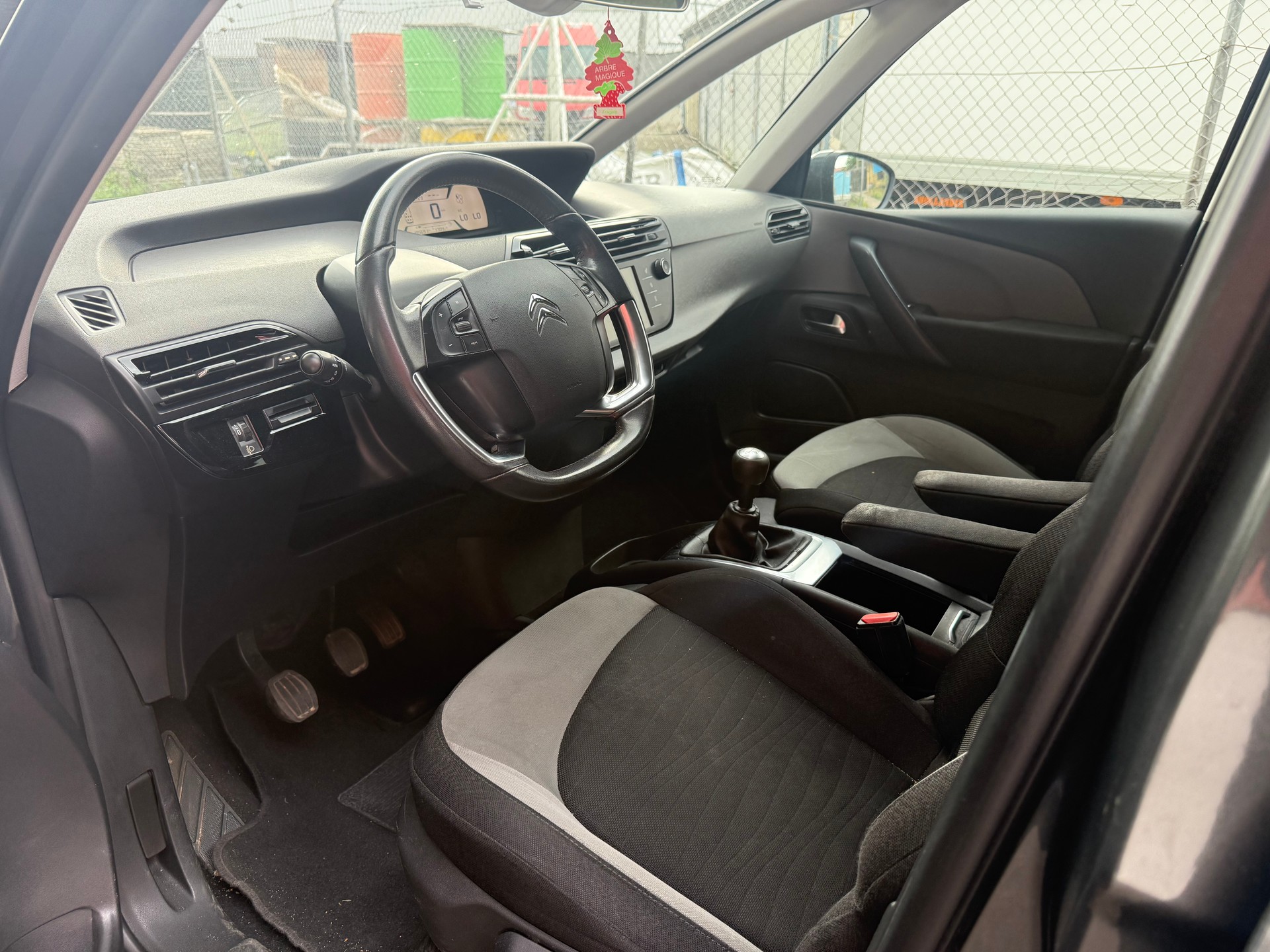 CITROEN Grand C4 Picasso 1.6 e-HDi Séduction-image-6
