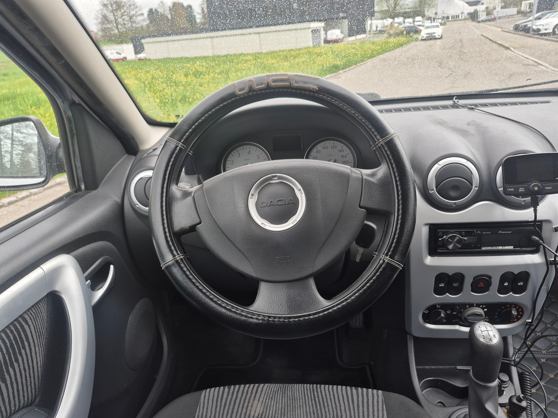 DACIA Sandero 1.5 dCi Lauréate-image-9