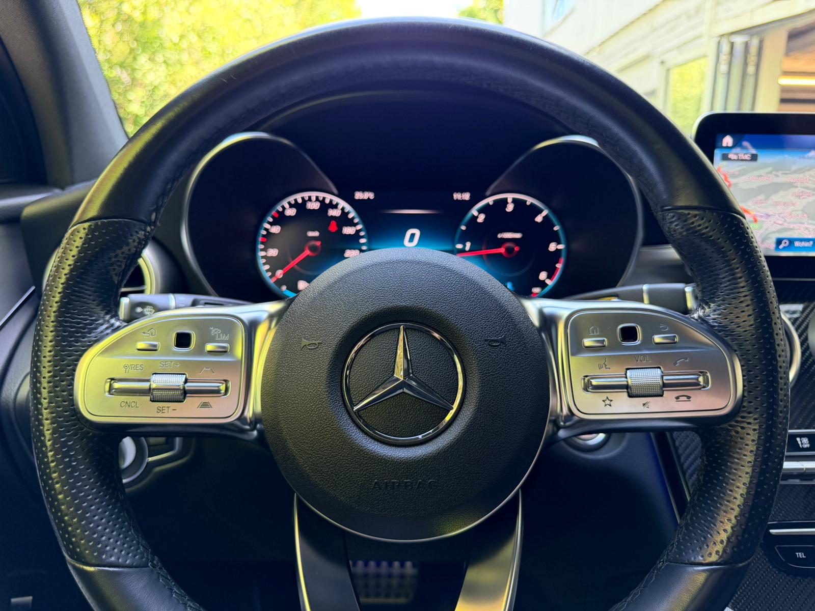 MERCEDES-BENZ GLC 300 d AMG Line 4Matic 9G-Tronic-image-22