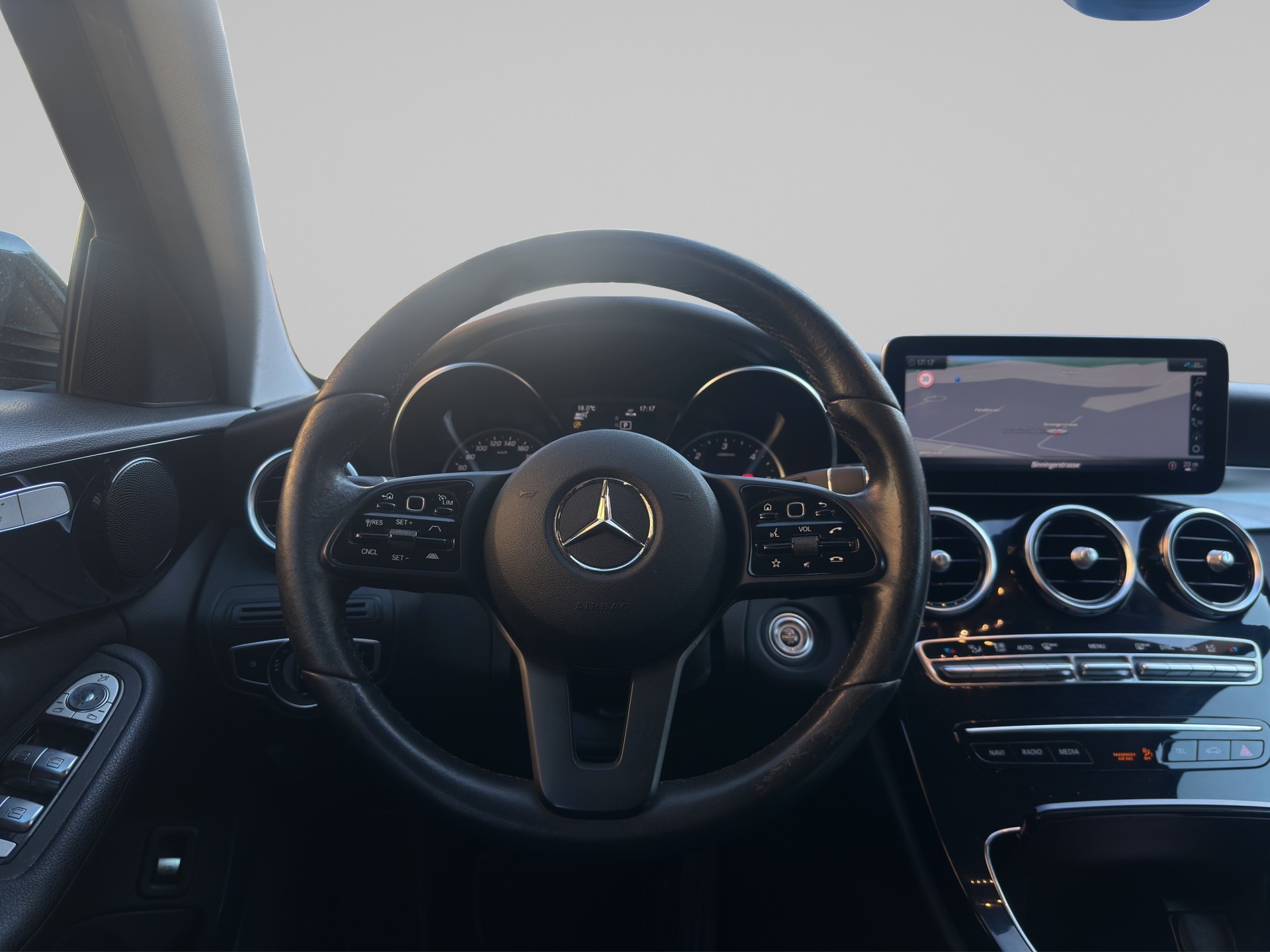 MERCEDES-BENZ C 220 d Swiss Star Avantgarde 4M 9G-Tronic-image-9