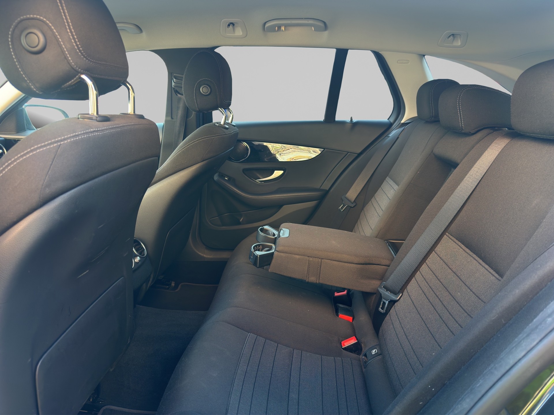 MERCEDES-BENZ C 220 d Swiss Star Avantgarde 4M 9G-Tronic-image-3